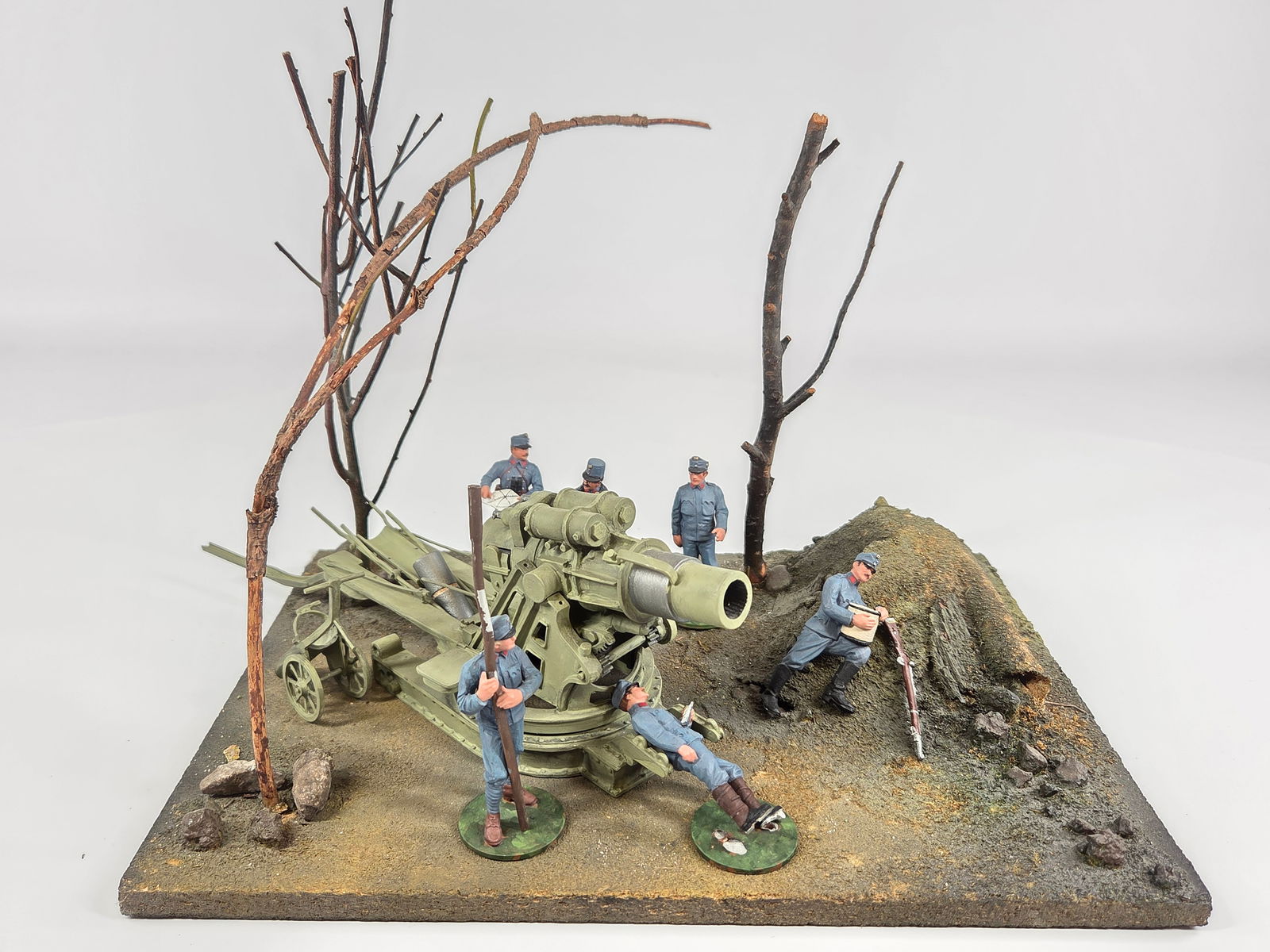 CUSTOM HAND MADE TOY SOLDIER DIORAMA (1 of 6)