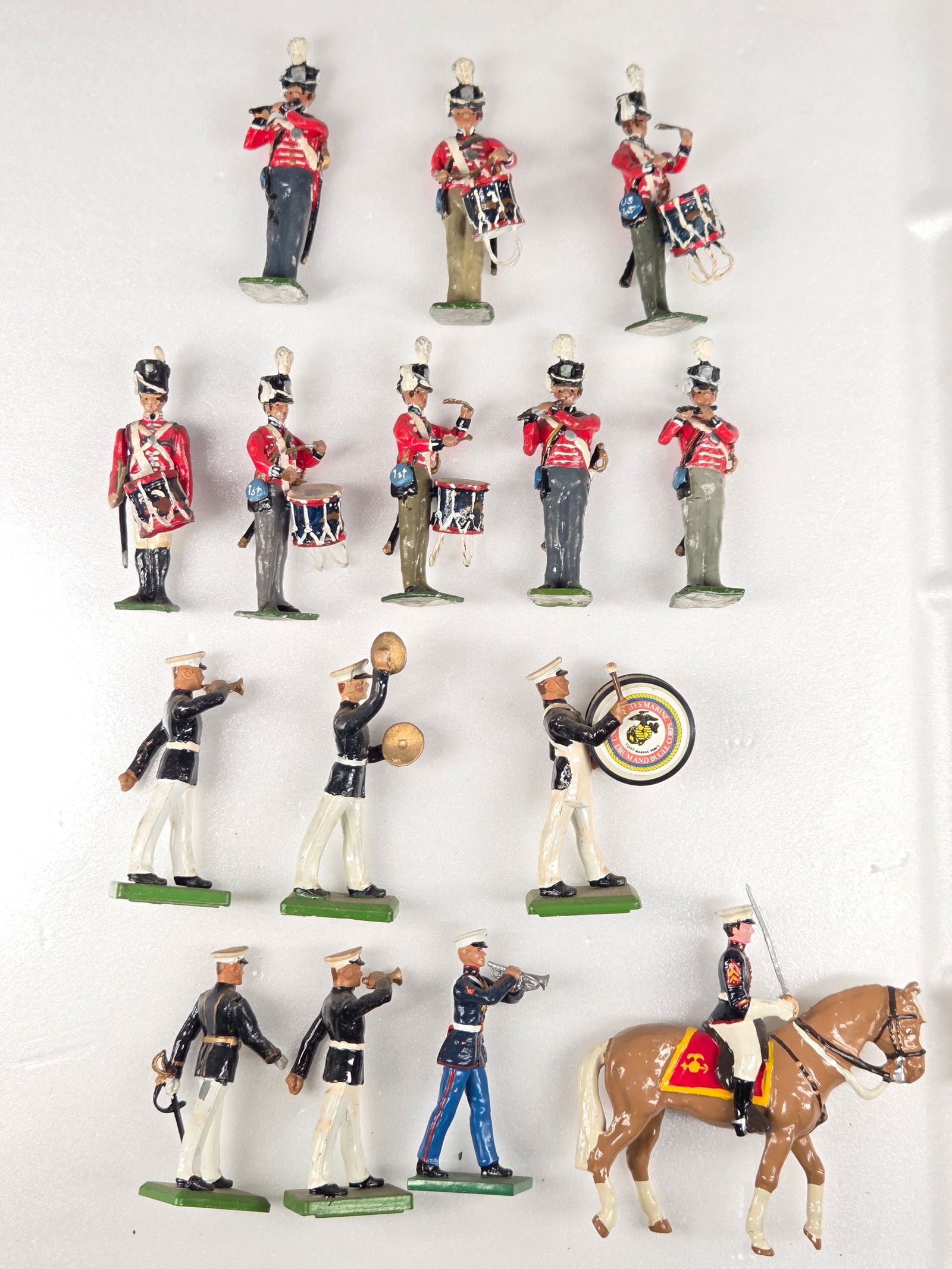 ASSORTED LOT OF VARIOUS BRAND LEAD SOLDIERS (1 of 6)