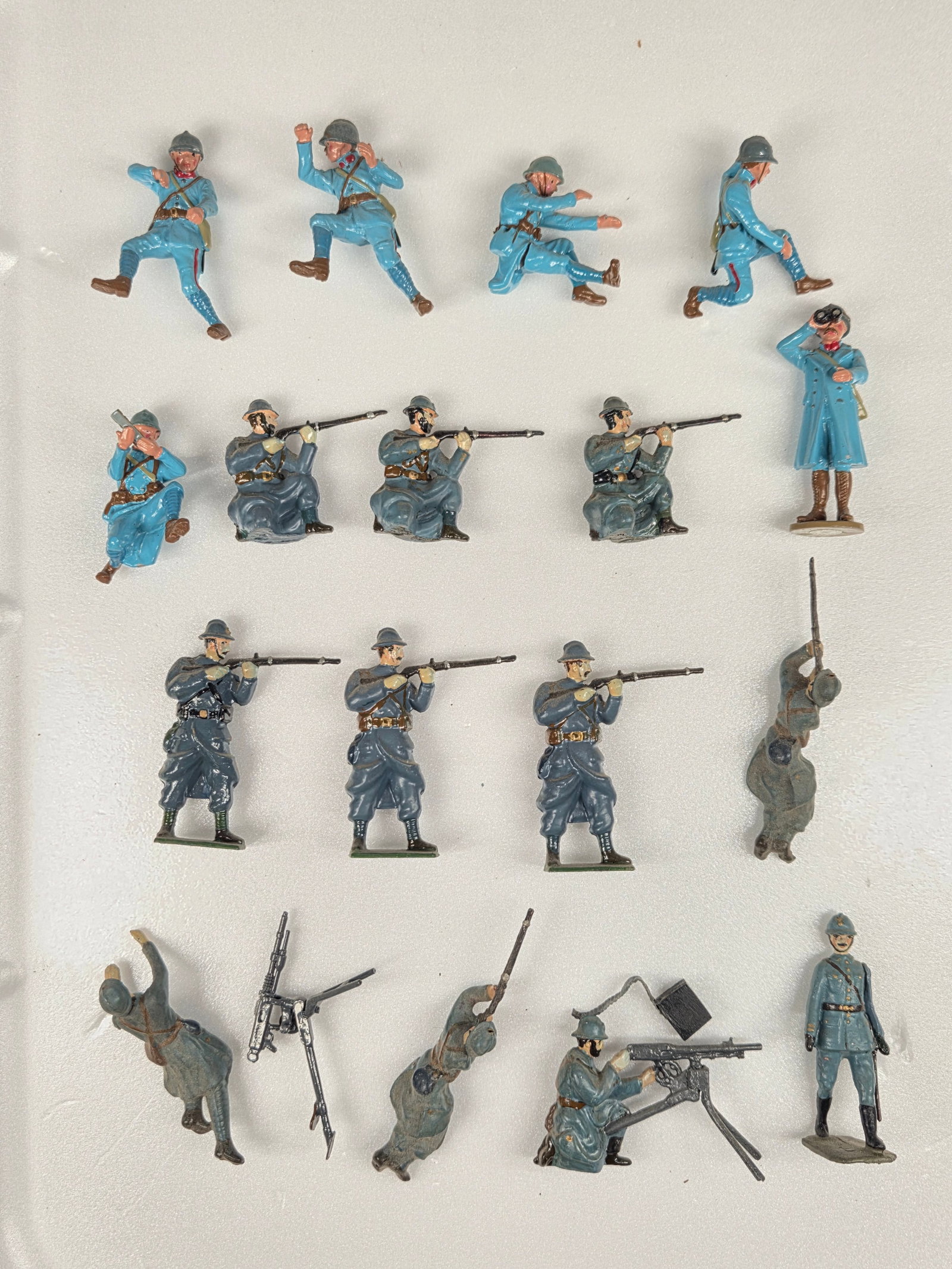 VARIOUS VINTAGE & MODERN BRITAIN LEAD SOLDIERS (1 of 6)