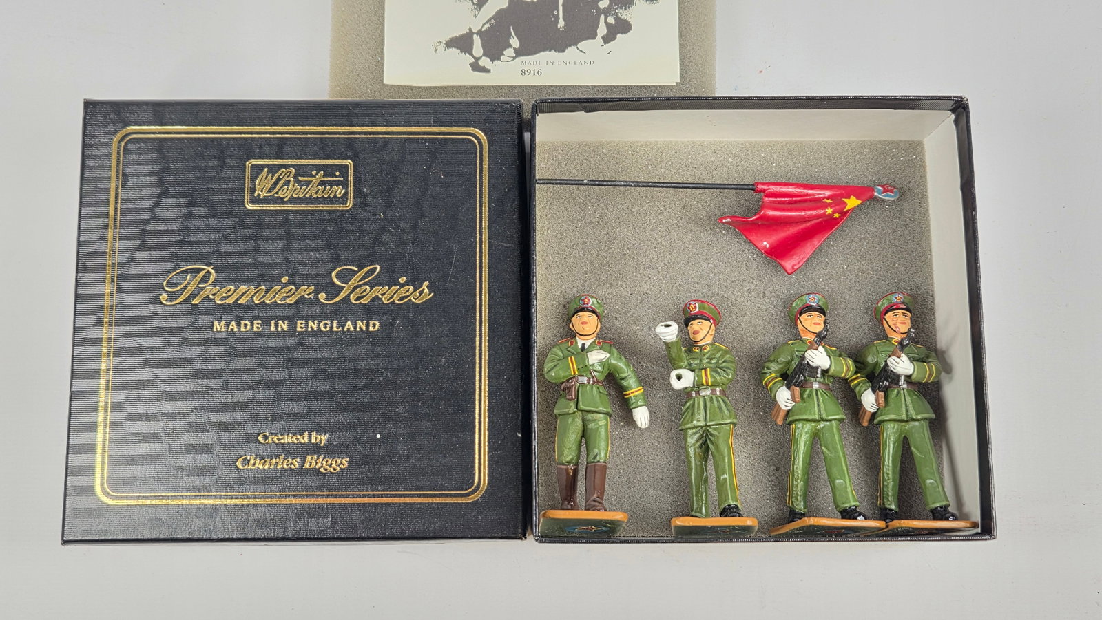 KING & COUNTRY CHINA RED GUARDS W/ COLOUR (1 of 2)