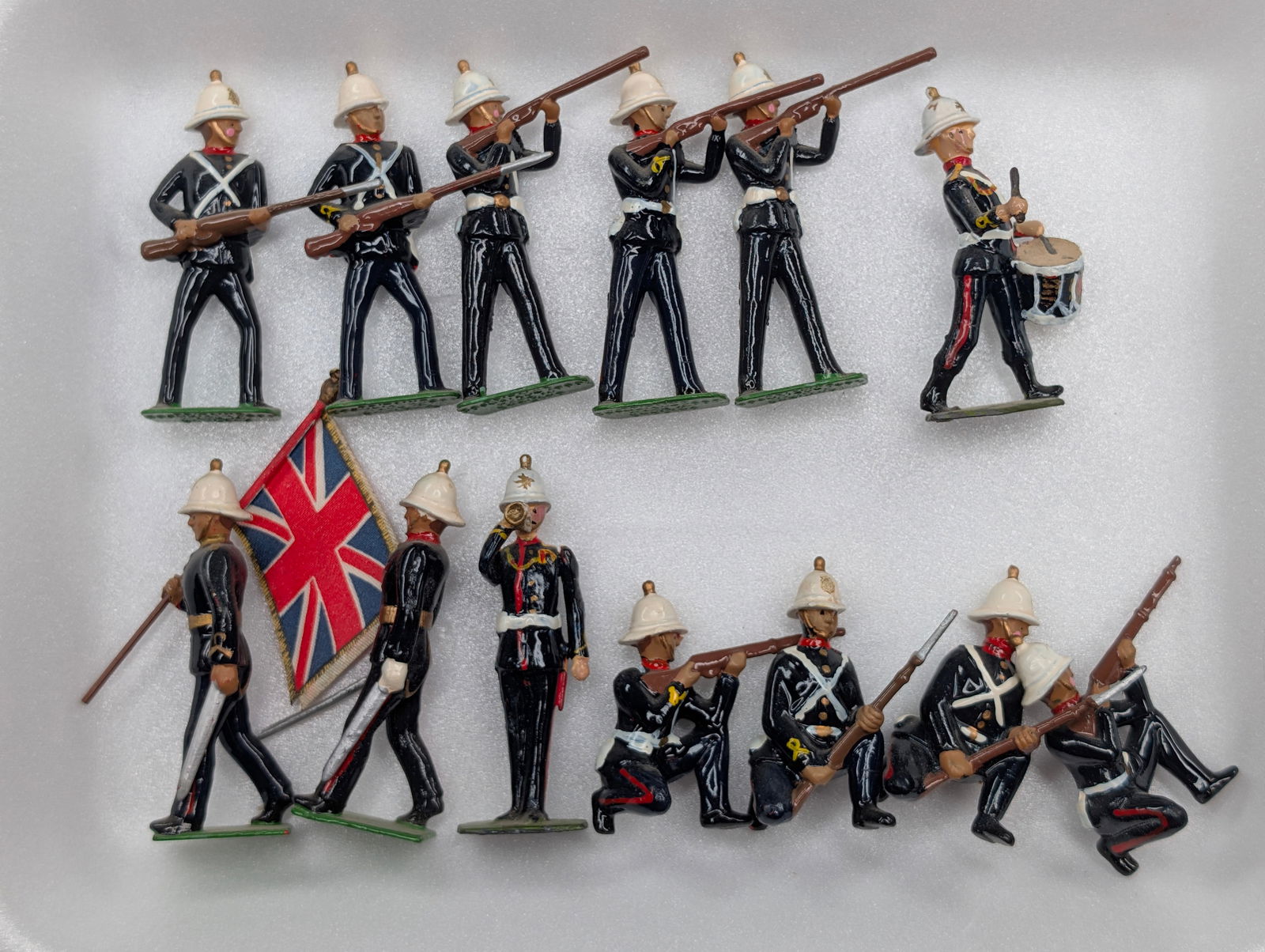 SET OF 13 W. BRITAIN LEAD SOLDIERS (1 of 4)