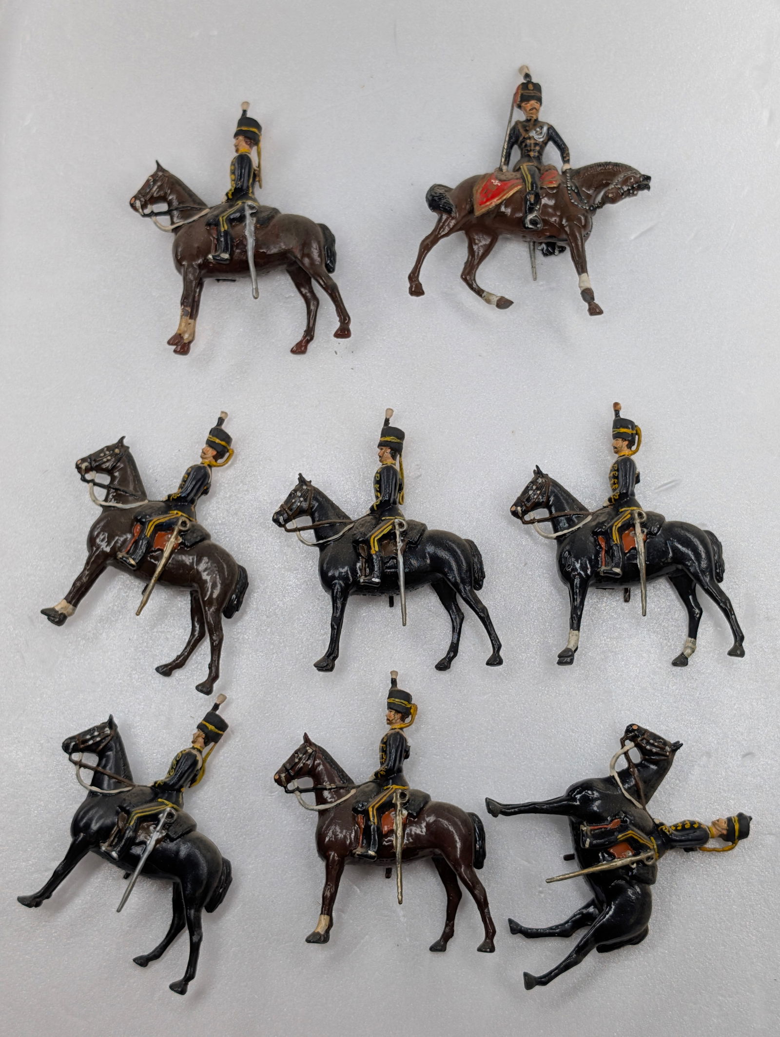 8) VARIOUS VINTAGE MOUNTED BRITAIN SOLDIERS (1 of 4)