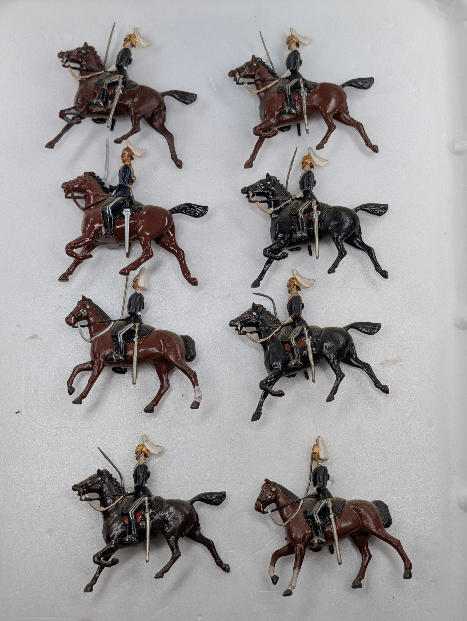 SET OF 8 VINTAGE MOUNTED BRITAIN SOLDIERS (1 of 4)