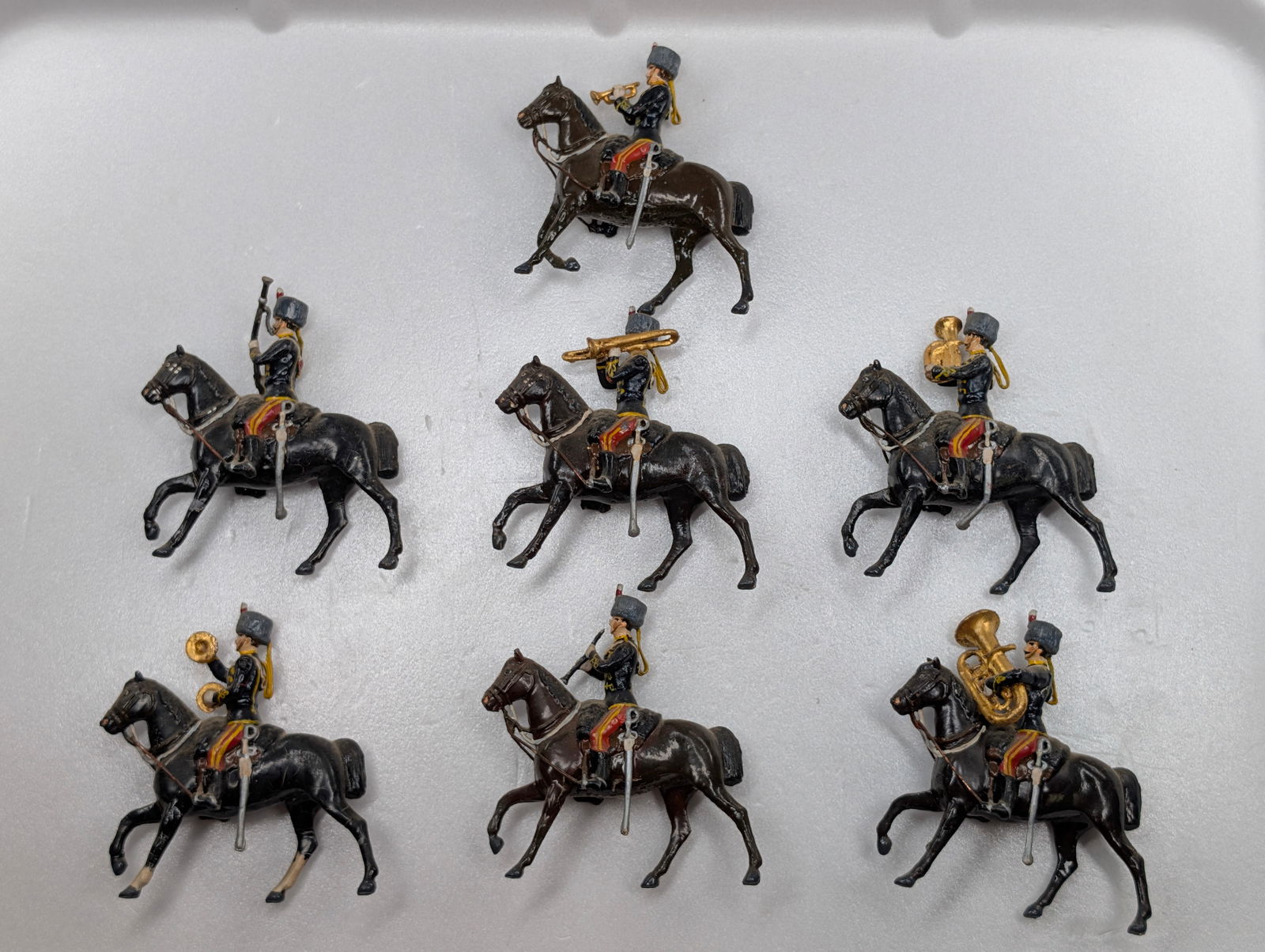 SET OF 7 VINTAGE MOUNTED BRITAIN BAND SOLDIERS (1 of 5)
