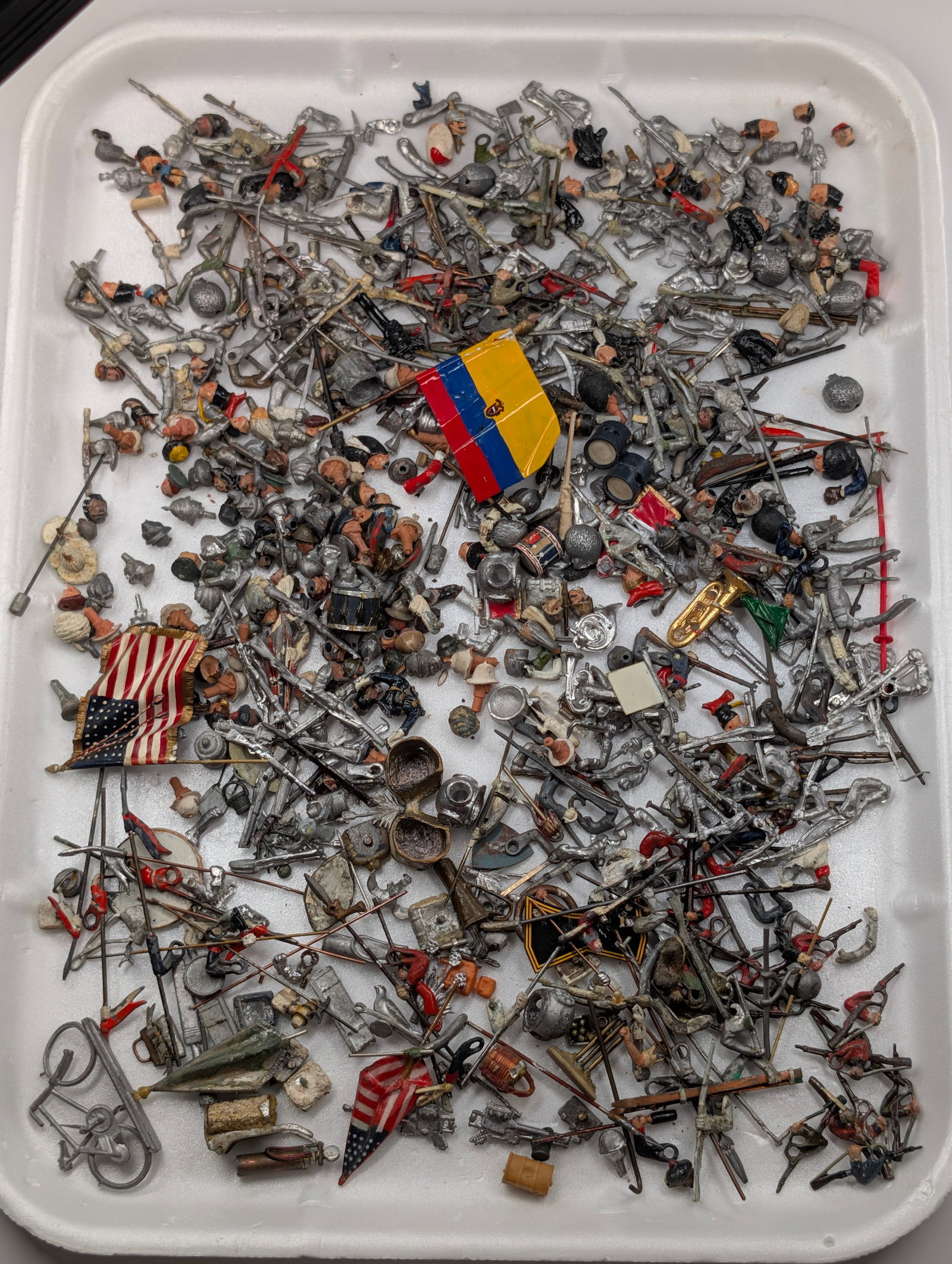 LARGE TOY SOLDIER HEAD PARTS PROJECT LOT: ALL REMAIN IN FAIR CONDITION, SHOWING WEAR. SOME WEAPONS BROKEN.