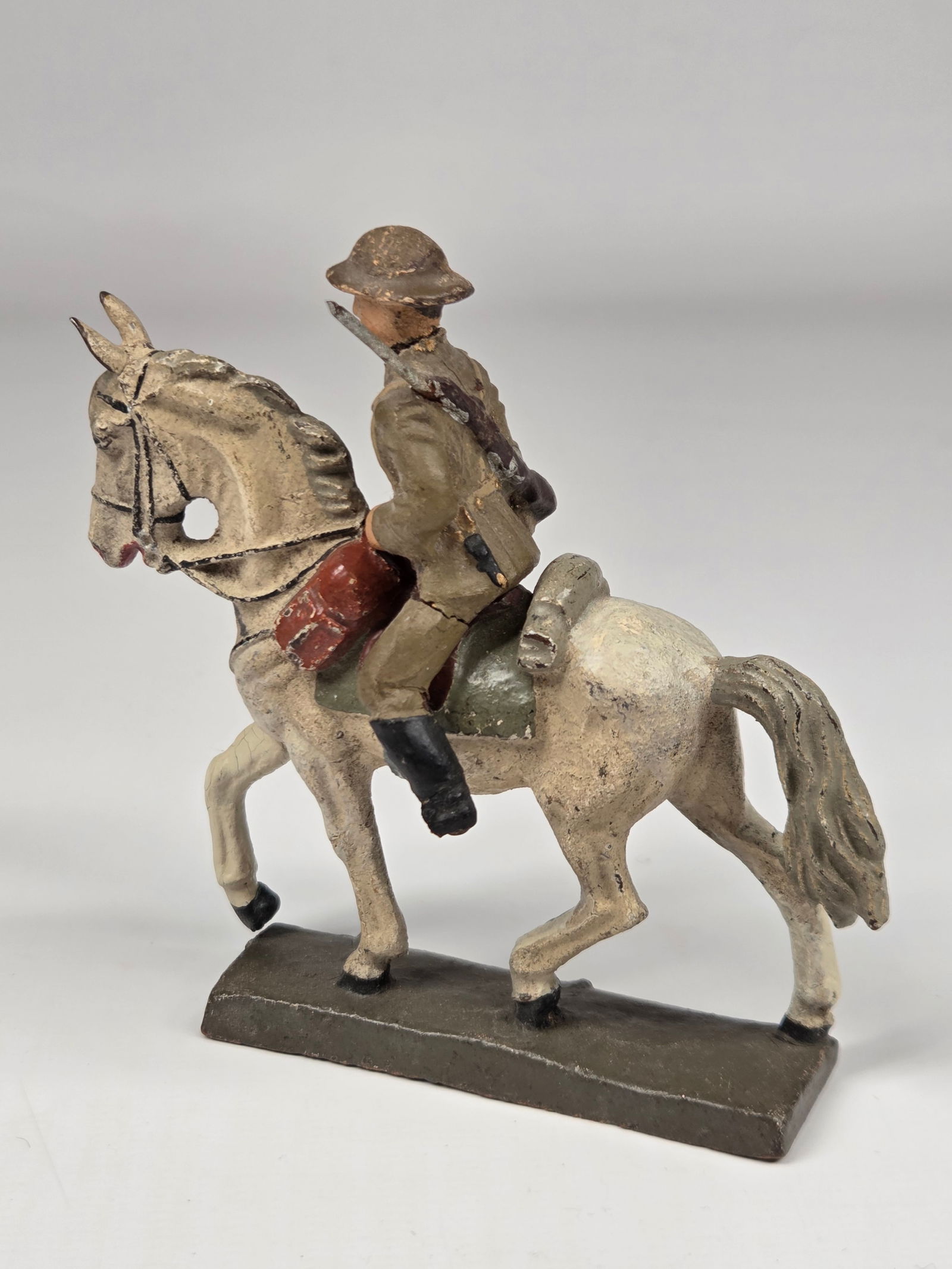 LINEOL ELASTOLIN COMPOSITION MOUNTED SOLDIER - 4