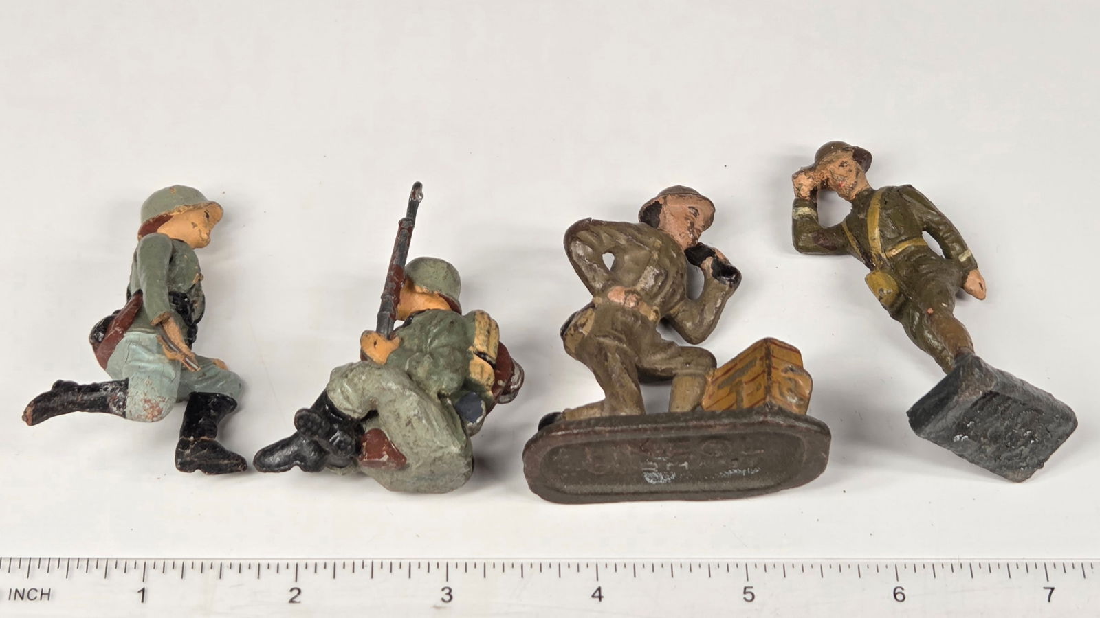 4) GERMAN LINEOL ELASTOLIN SOLDIERS - 10