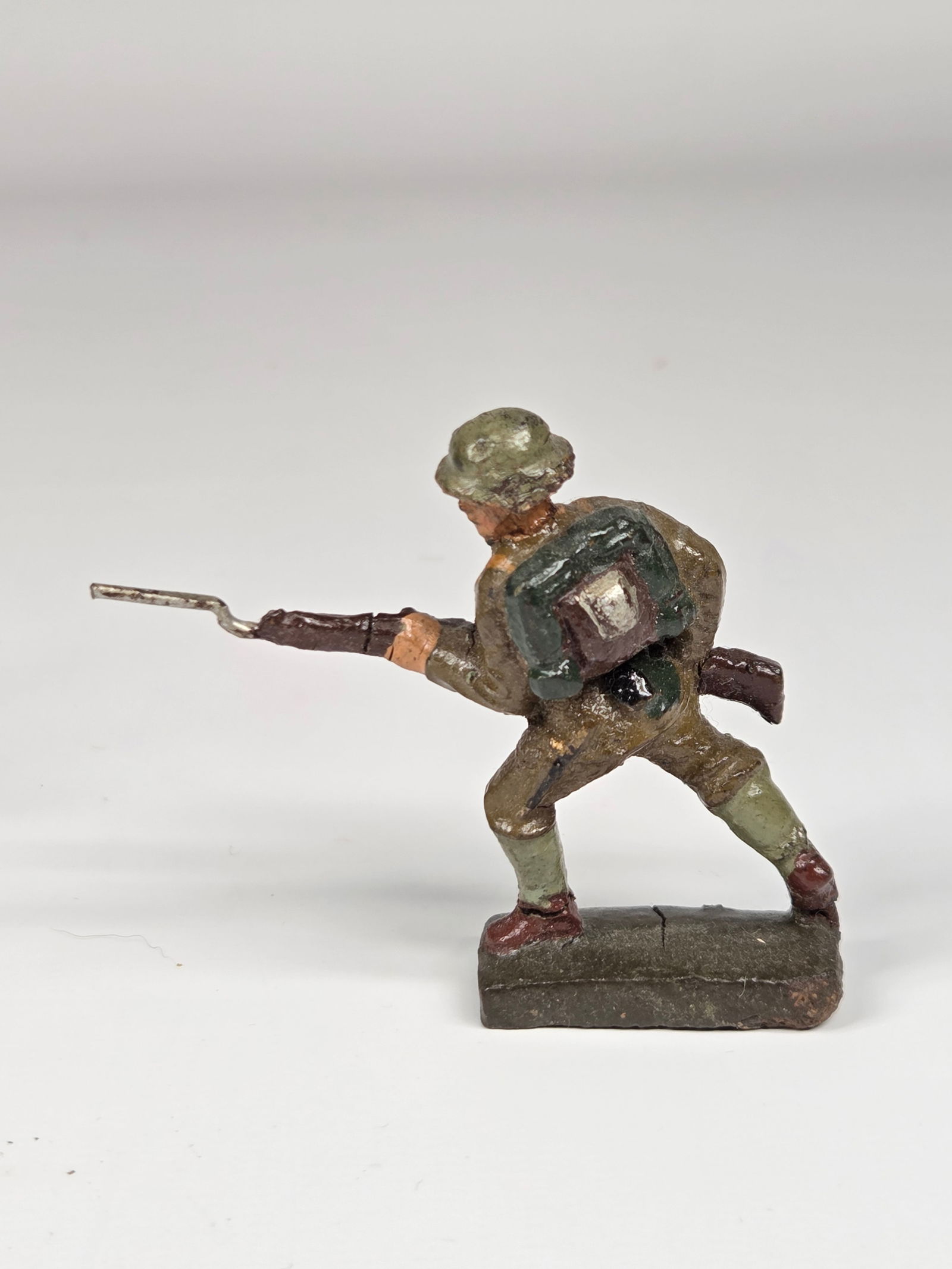 4) GERMAN LINEOL ELASTOLIN SOLDIERS - 9