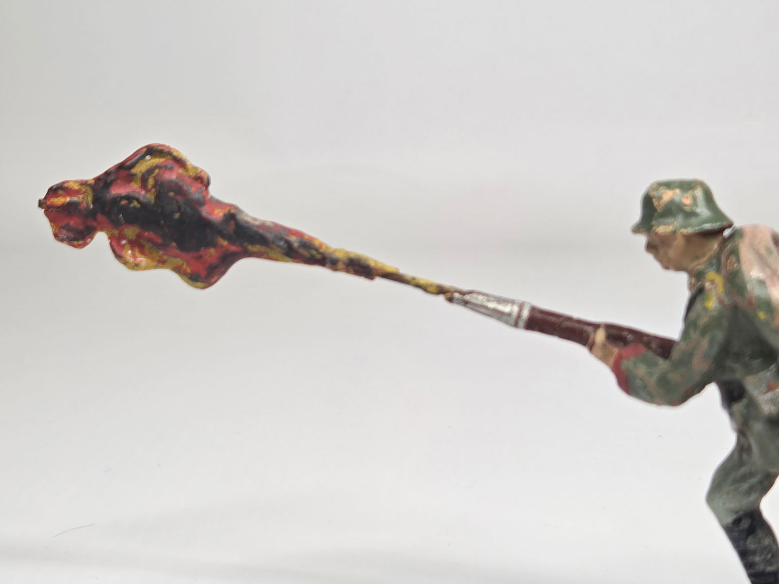 2) GERMAN ELASTOLIN COMPOSITION SOLDIER FLAMETHROWER - 5