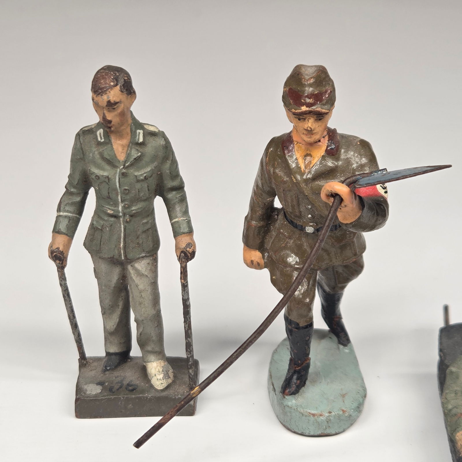 4) GERMAN LINEOL ELASTOLIN COMPOSITION SOLDIERS - 2