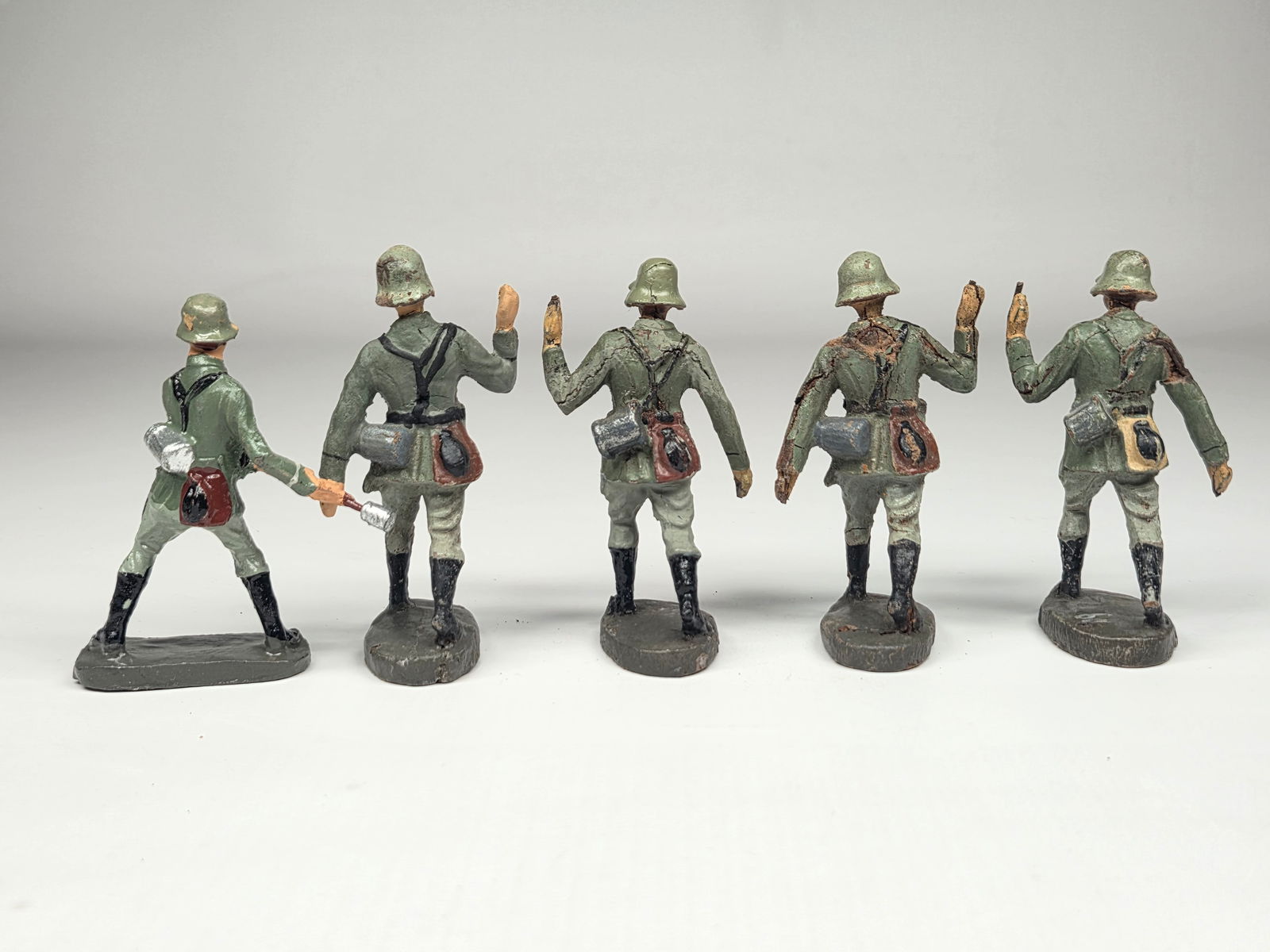 5) GERMAN ELASTOLIN COMPOSITION SOLDIERS - 4