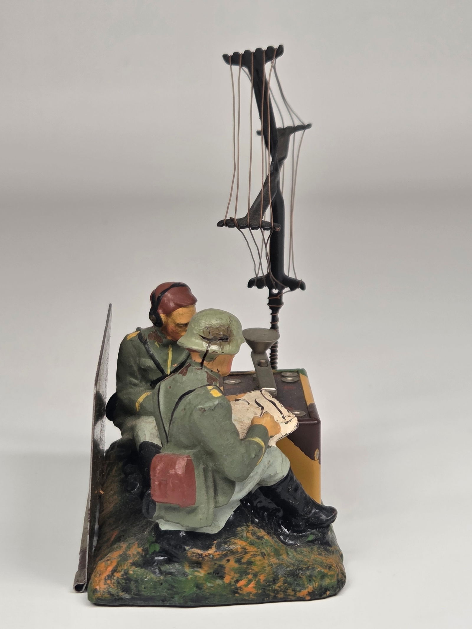 GERMAN ELASTOLIN MORSE CODE SOLDIERS - 3