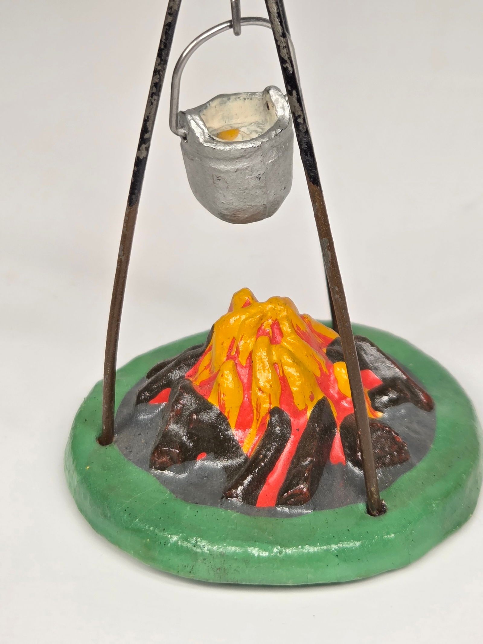 GERMAN ELASTOLIN COMPOSITION CAMP FIRE CREW - 10