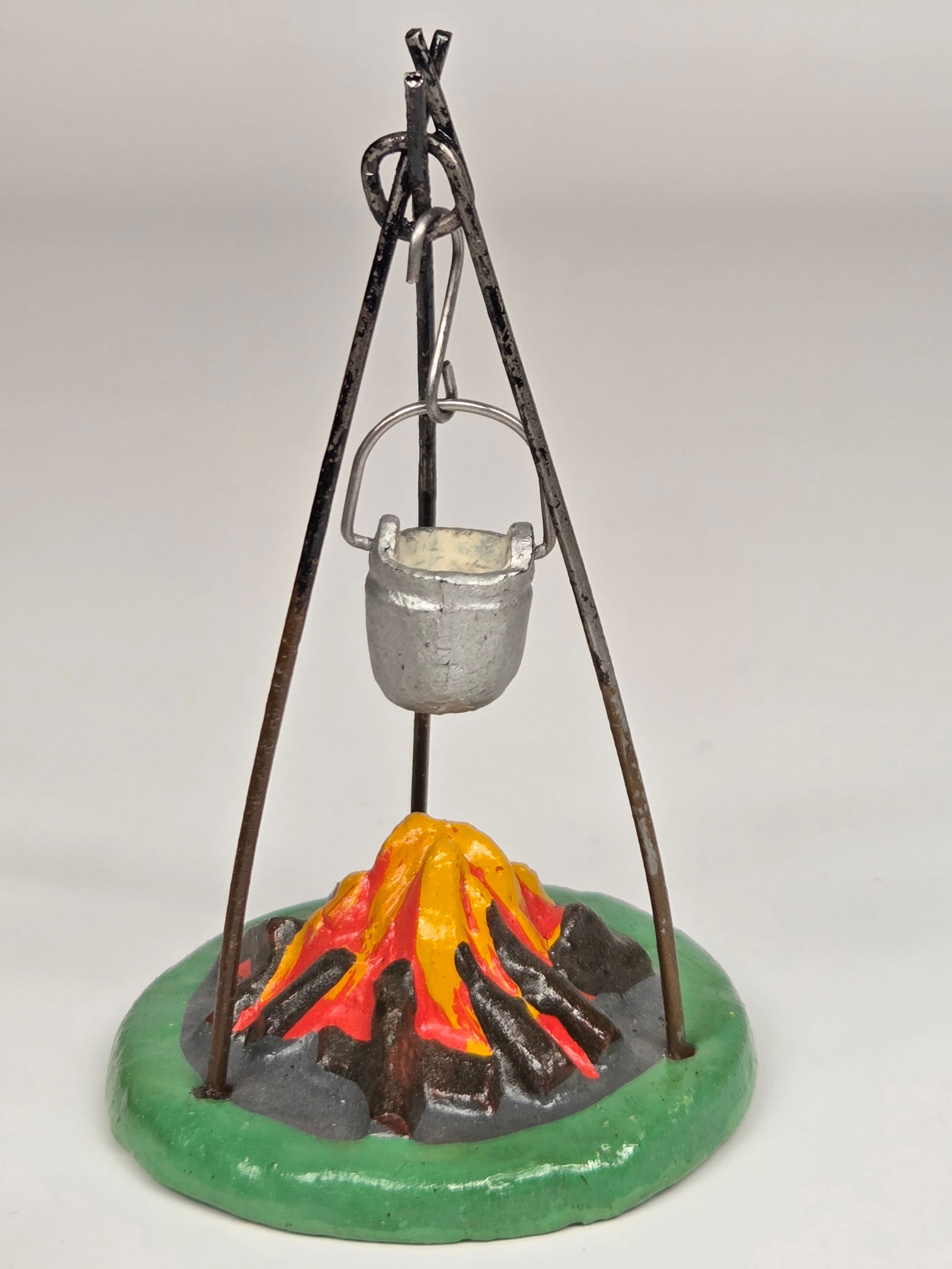 GERMAN ELASTOLIN COMPOSITION CAMP FIRE CREW - 9