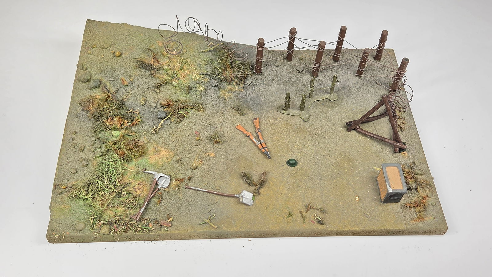 CUSTOM HAND MADE TOY SOLDIER DIORAMA PLATFORM (1 of 5)