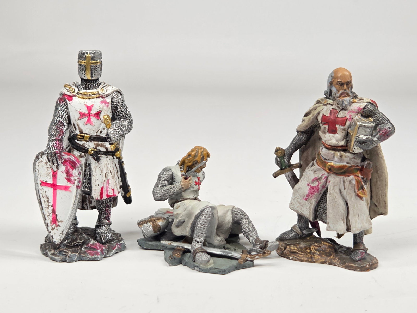 3) ROMAN KNIGHT SOLDIERS WOUNDED: ALL REMAIN IN FAIR TO GOOD CONDITION, SHOWING SOME PAINT APPLIED.