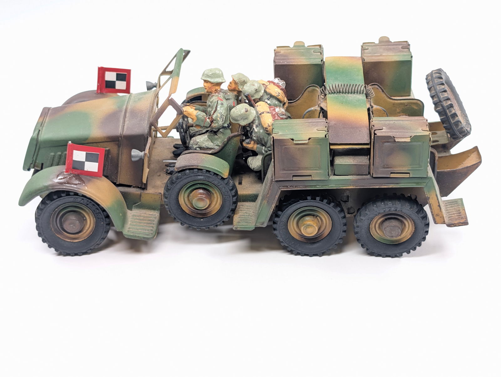 HAUSSER GERMAN ELASTOLIN FRICTION MILITARY VEHICLE (1 of 8)