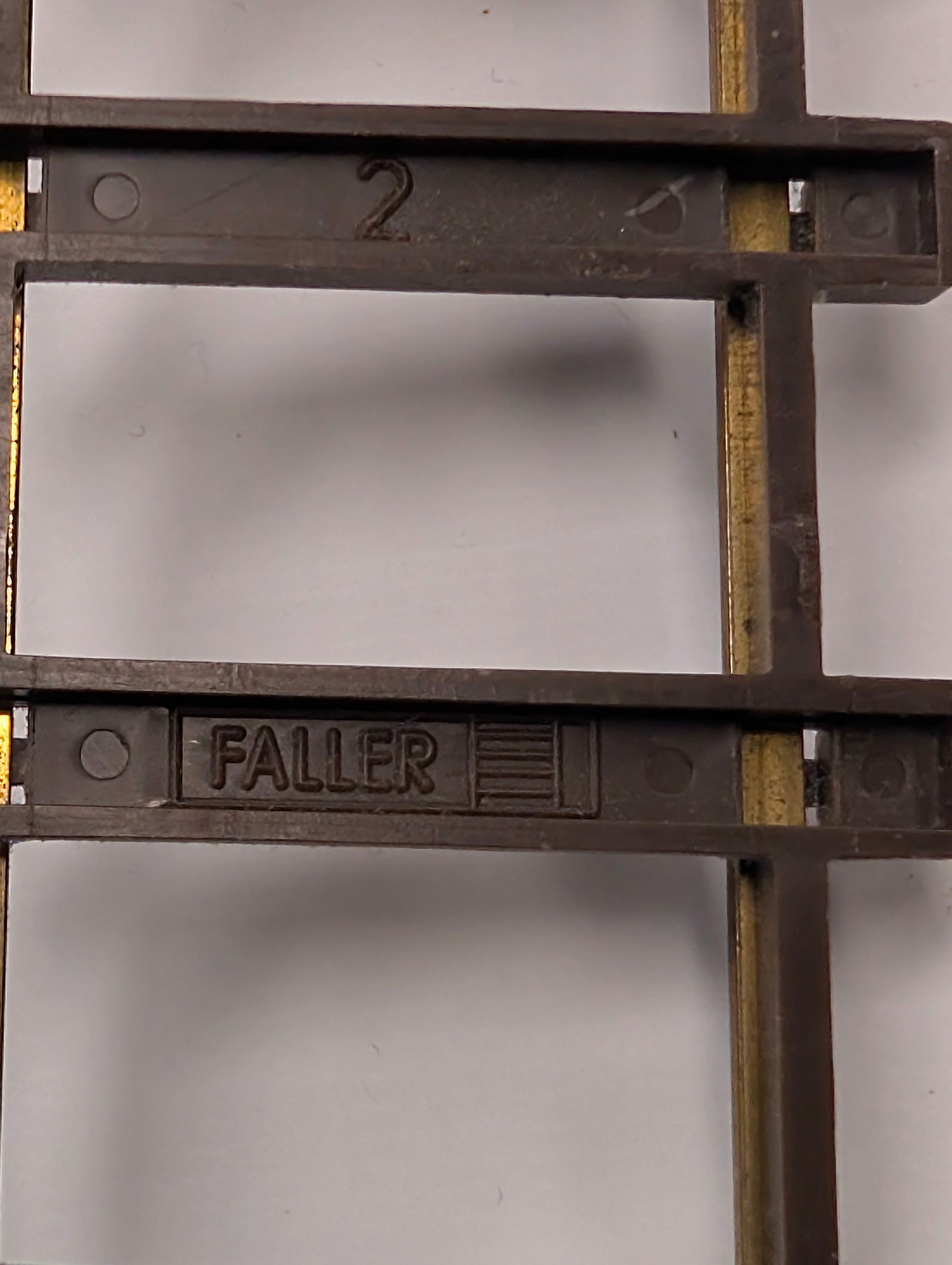 FALLER HO SCALE TRAIN ENGINE W/ TRACK & CREW - 2