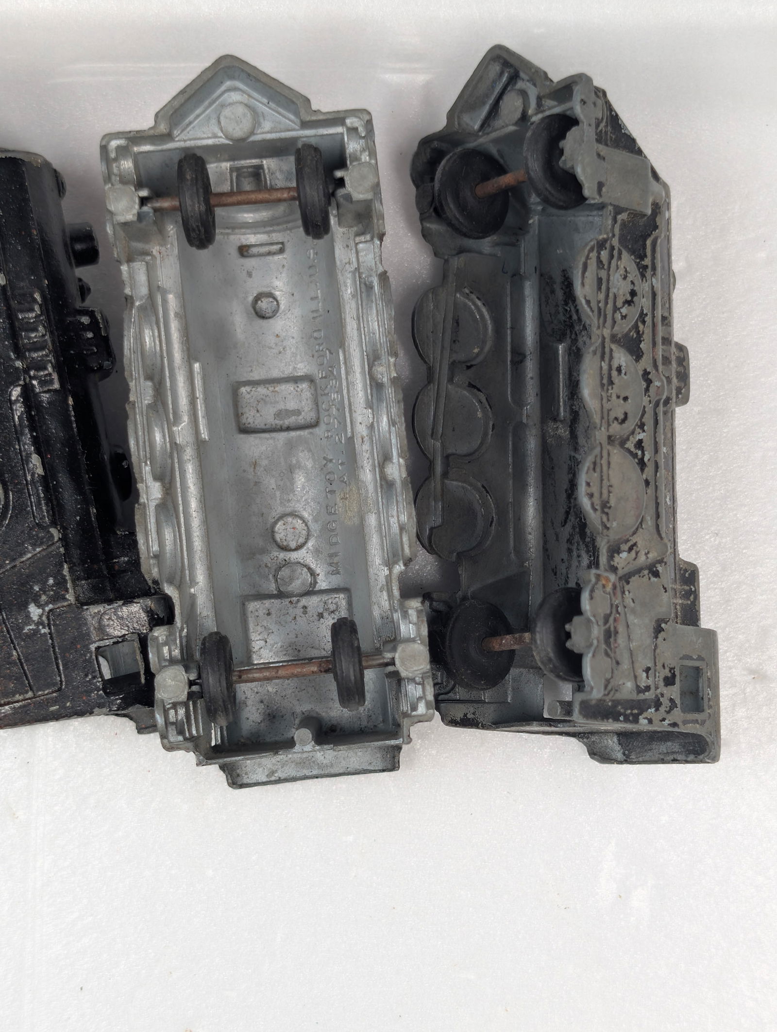 4) MIDGETOY TRAIN ENGINES - 3