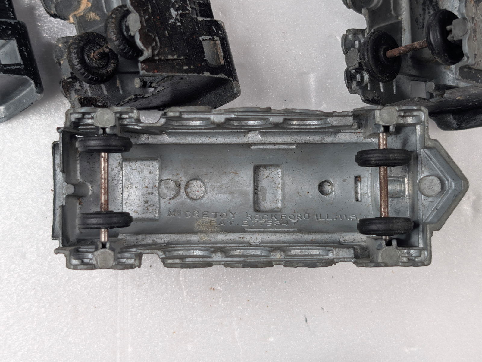 4) MIDGETOY TRAIN ENGINES - 4