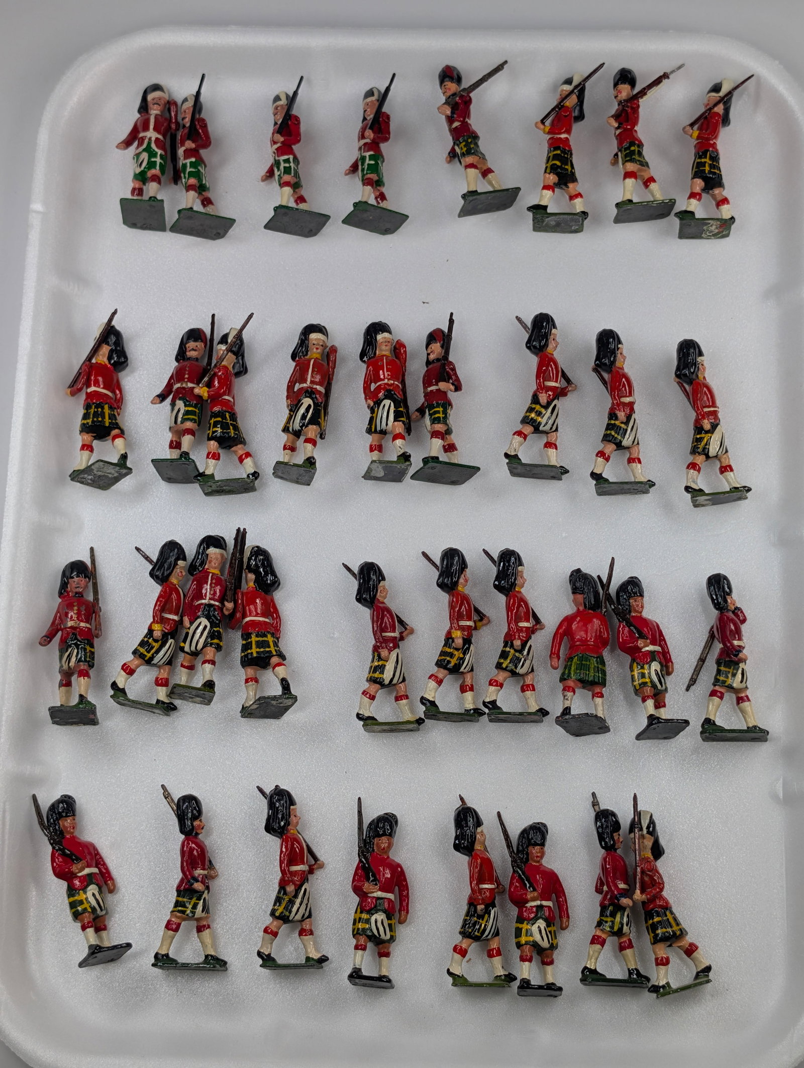 35) VARIOUS BRITAIN HIGHLANDERS (1 of 5)