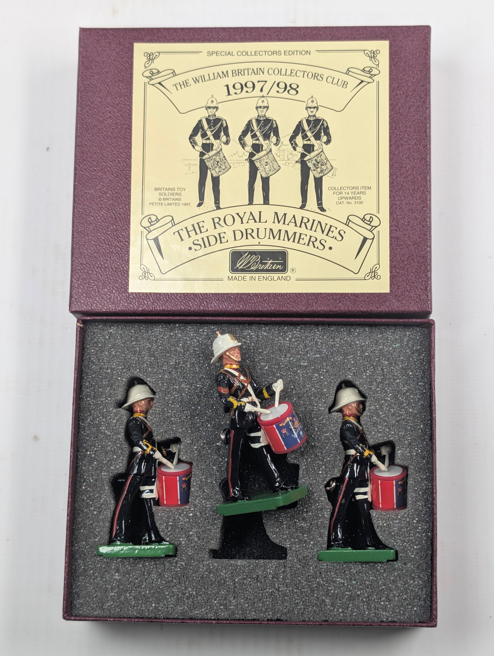 W. BRITAIN CC 1997/98 ROYAL MARINES SIDE DRUMMERS: SET REMAINS IN VERY GOOD CONDITION WITH BOX.