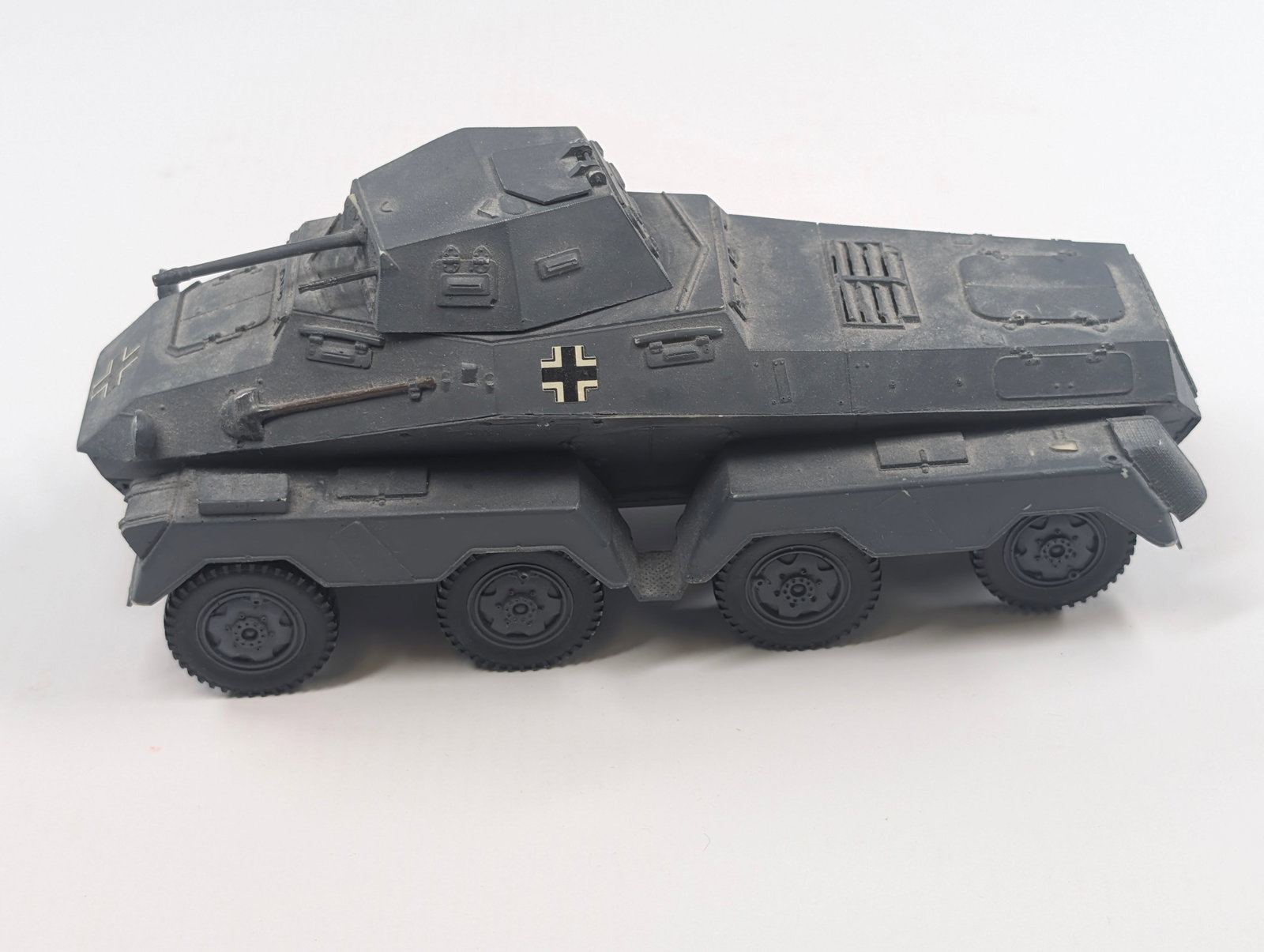 RESIN GERMAN MILITARY TANK (1 of 5)