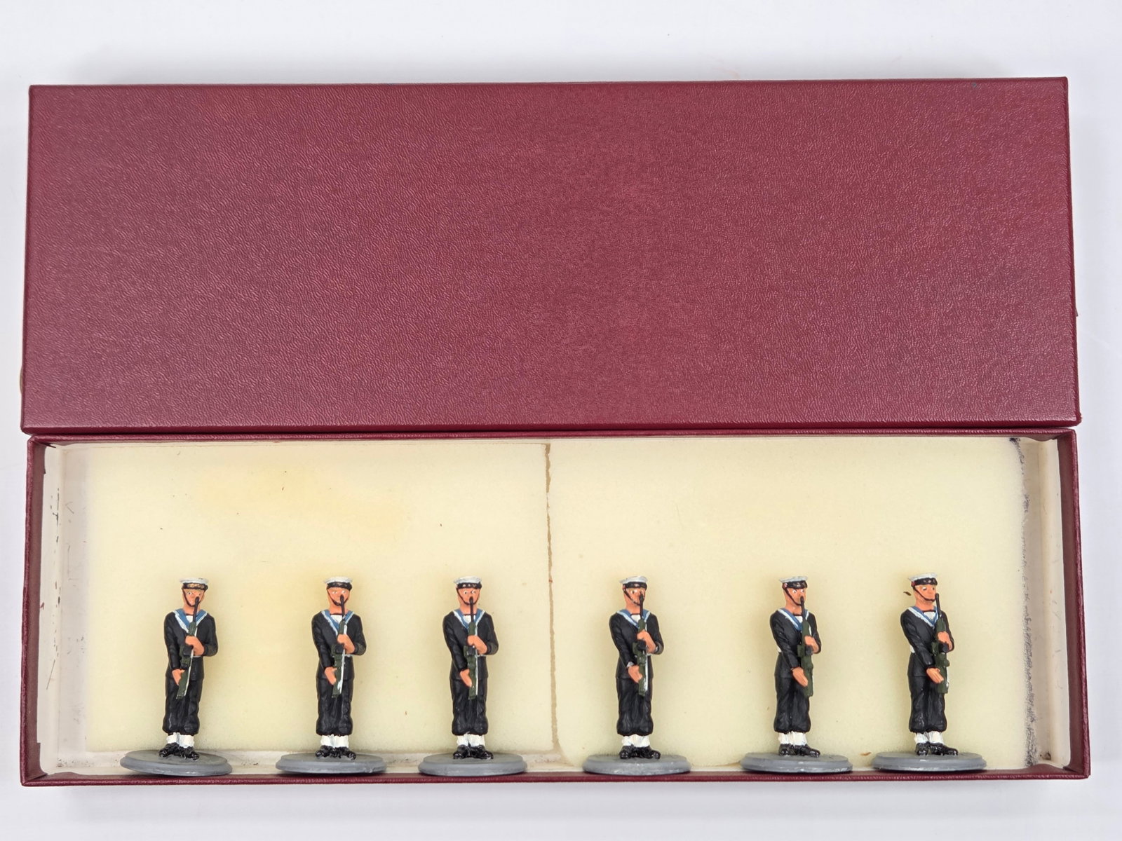 SET OF 6 HAND PAINTED LEAD SOLDIERS: ALL REMAIN IN GOOD CONDITION. UNMARKED.
