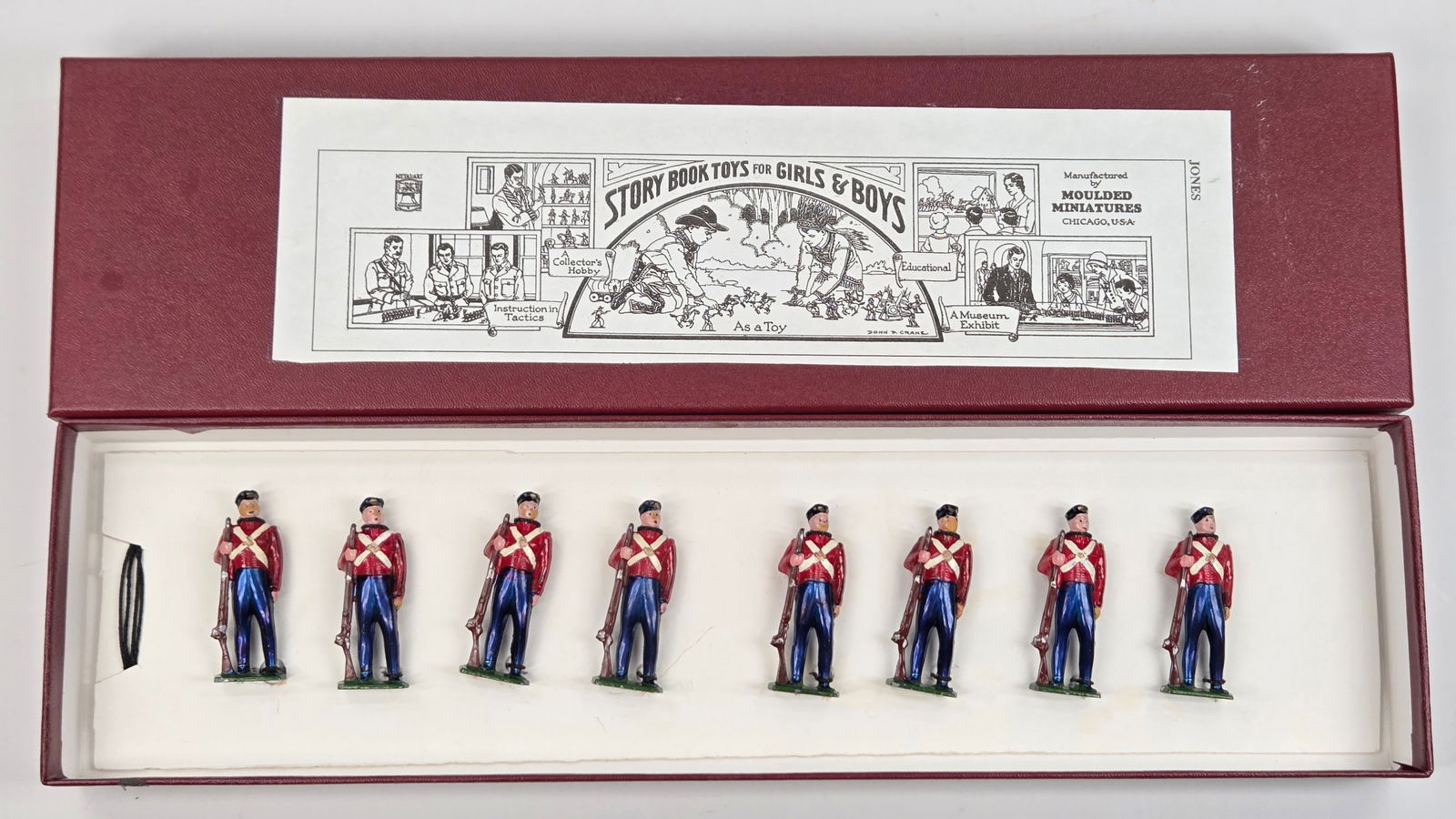 MOULDED MINIATURES SET OF 8 LEAD SOLDIERS: ALL REMAIN IN VERY GOOD CONDITION WITH BOX.