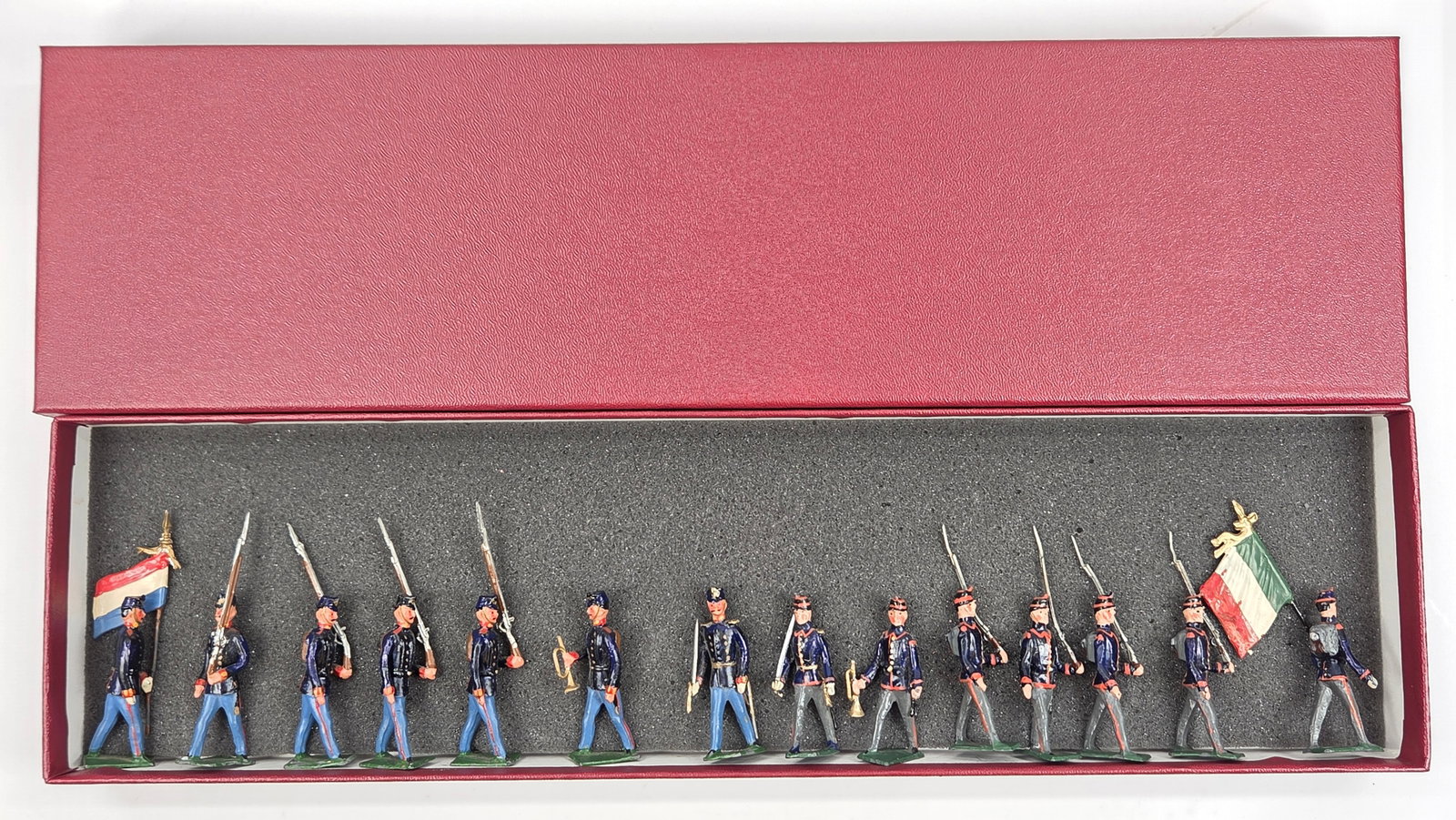 2) SETS OF 7 HAND PAINTED LEAD SOLDIERS: 14 UNMARKED SOLDIERS REMAIN IN GOOD CONDITION, SHOWING SOME PAINT WEAR.