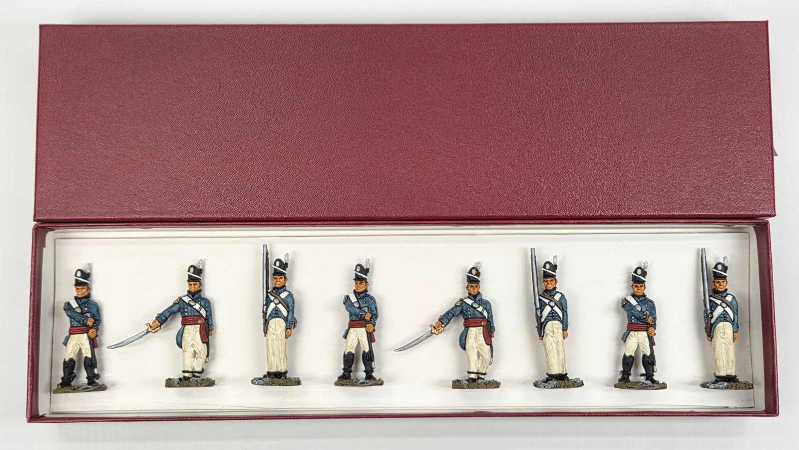 SET OF 8 UNMARKED HAND PAINTED LEAD SOLDIERS: ALL REMAIN IN GOOD CONDITION, SHOWING SOME PAINT WEAR.