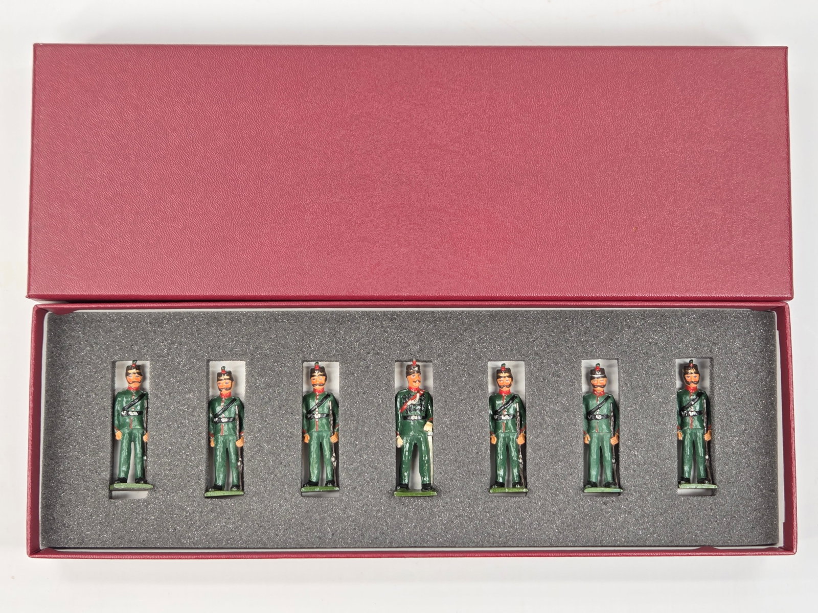 SET OF 7 KING'S ROYAL RIFLE CORPS SOLDIERS: ALL REMAIN IN GOOD CONDITION, SHOWING SOME PAINT WEAR.