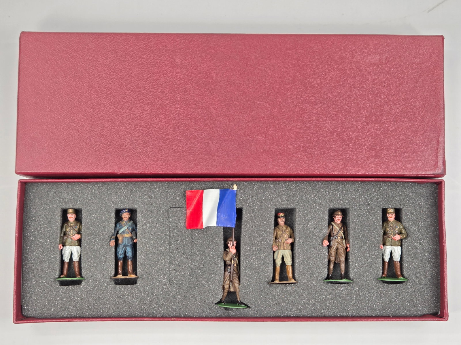 SET OF 6 ALYMER HAND PAINTED SOLDIERS: ALL REMAIN IN GOOD CONDITION, SHOWING SOME TYPICAL WEAR.