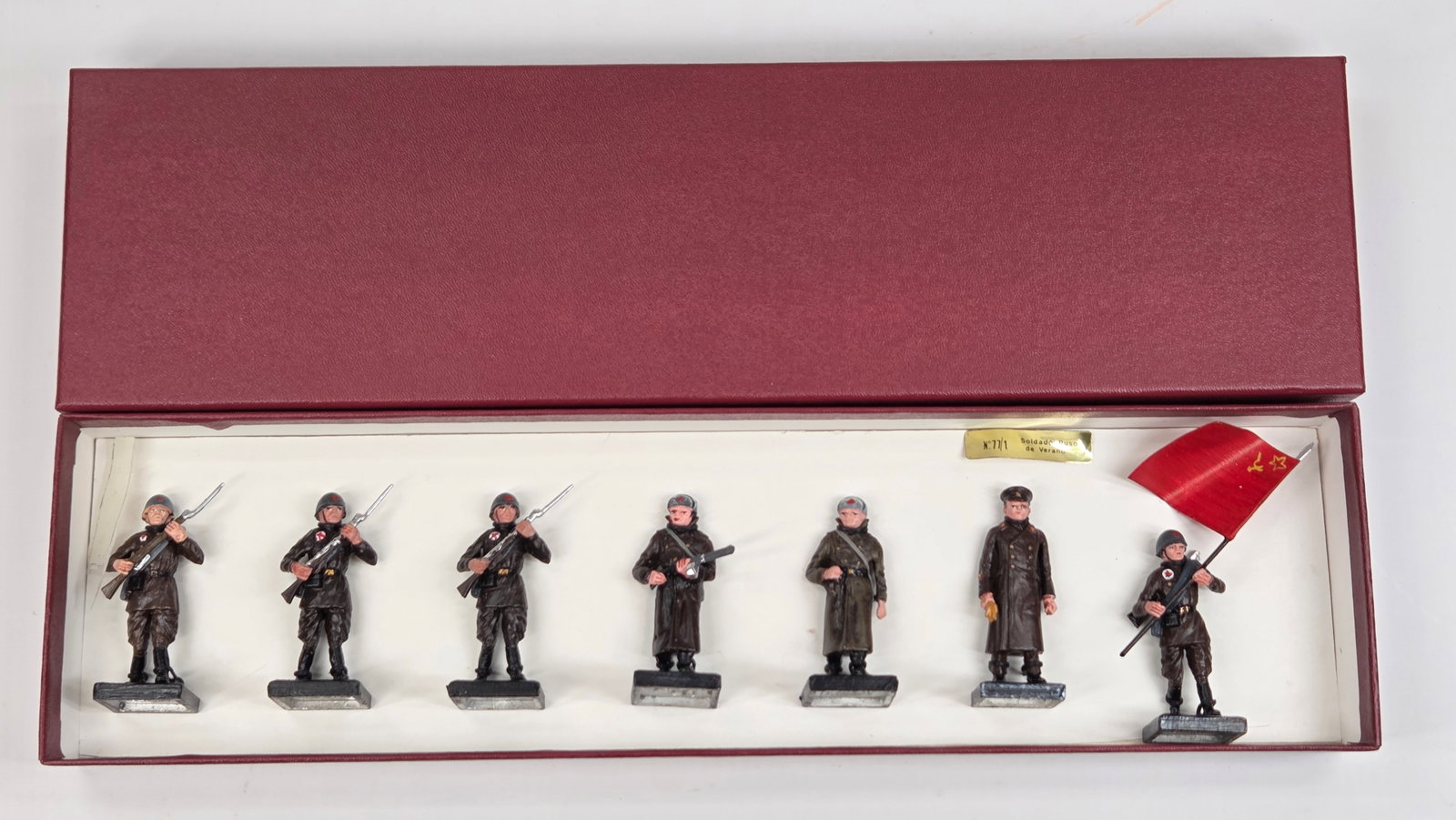 SET OF 7 ALYMER HAND PAINTED SOLDIERS: ALL REMAIN IN GOOD CONDITION, SHOWING SOME TYPICAL WEAR.