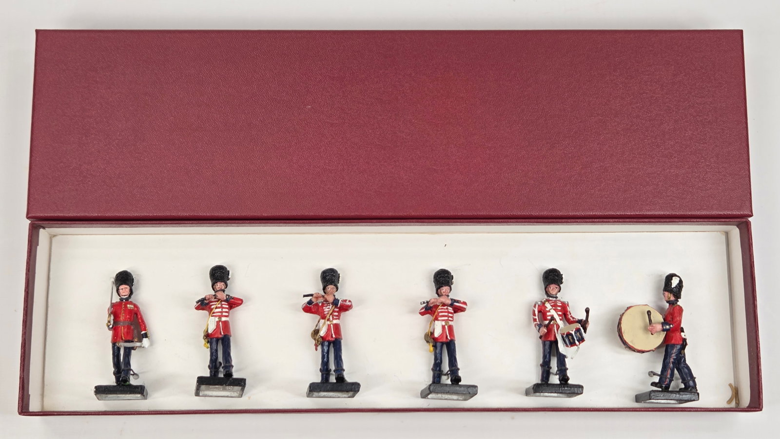 SET OF 6 ALYMER HAND PAINTED SOLDIERS: ALL REMAIN IN GOOD CONDITION, SHOWING SOME TYPICAL WEAR.