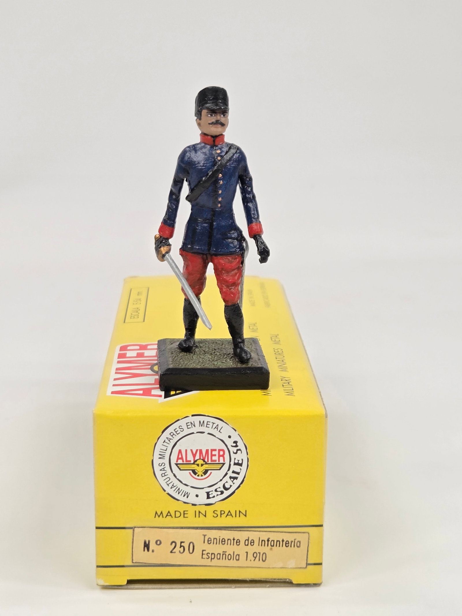 ALYMER HAND PAINTED LEAD SOLDIER W/ BOX: REMAINS IN VERY GOOD CONDITION W/ BOX