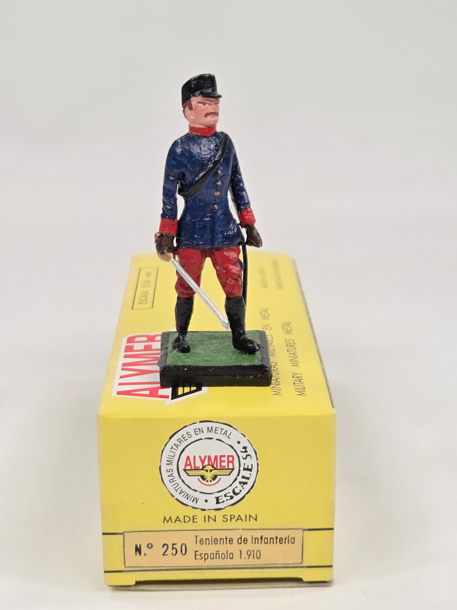 ALYMER HAND PAINTED LEAD SOLDIER W/ BOX: REMAINS IN VERY GOOD CONDITION W/ BOX