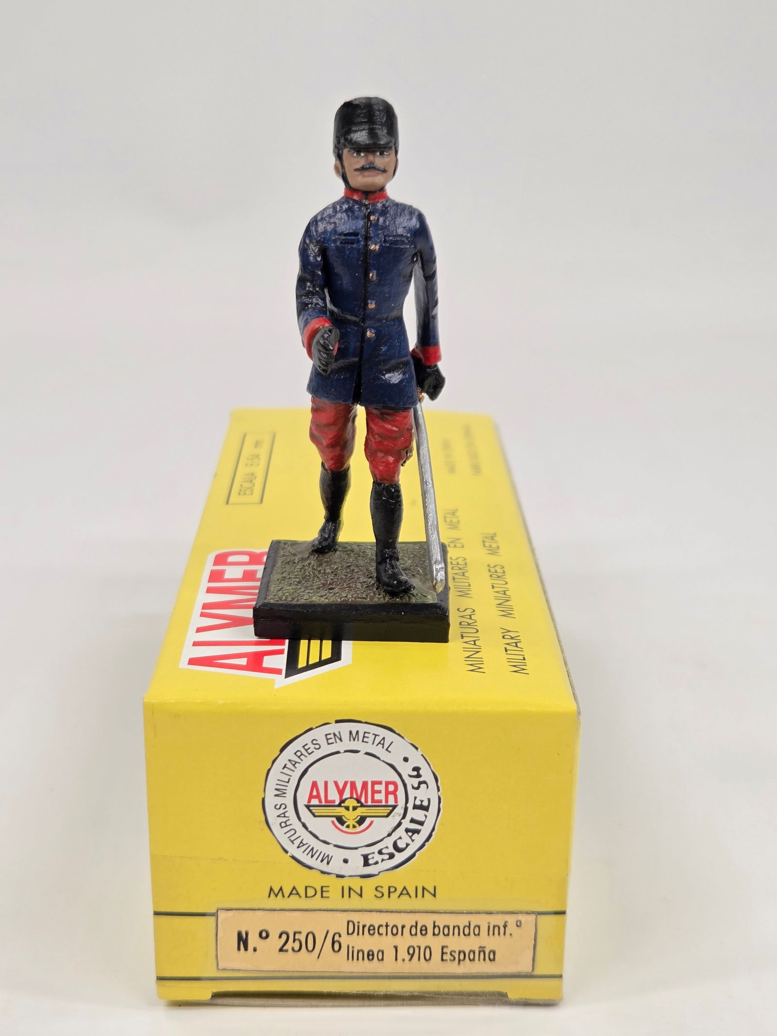 ALYMER HAND PAINTED LEAD SOLDIER W/ BOX: REMAINS IN VERY GOOD CONDITION W/ BOX