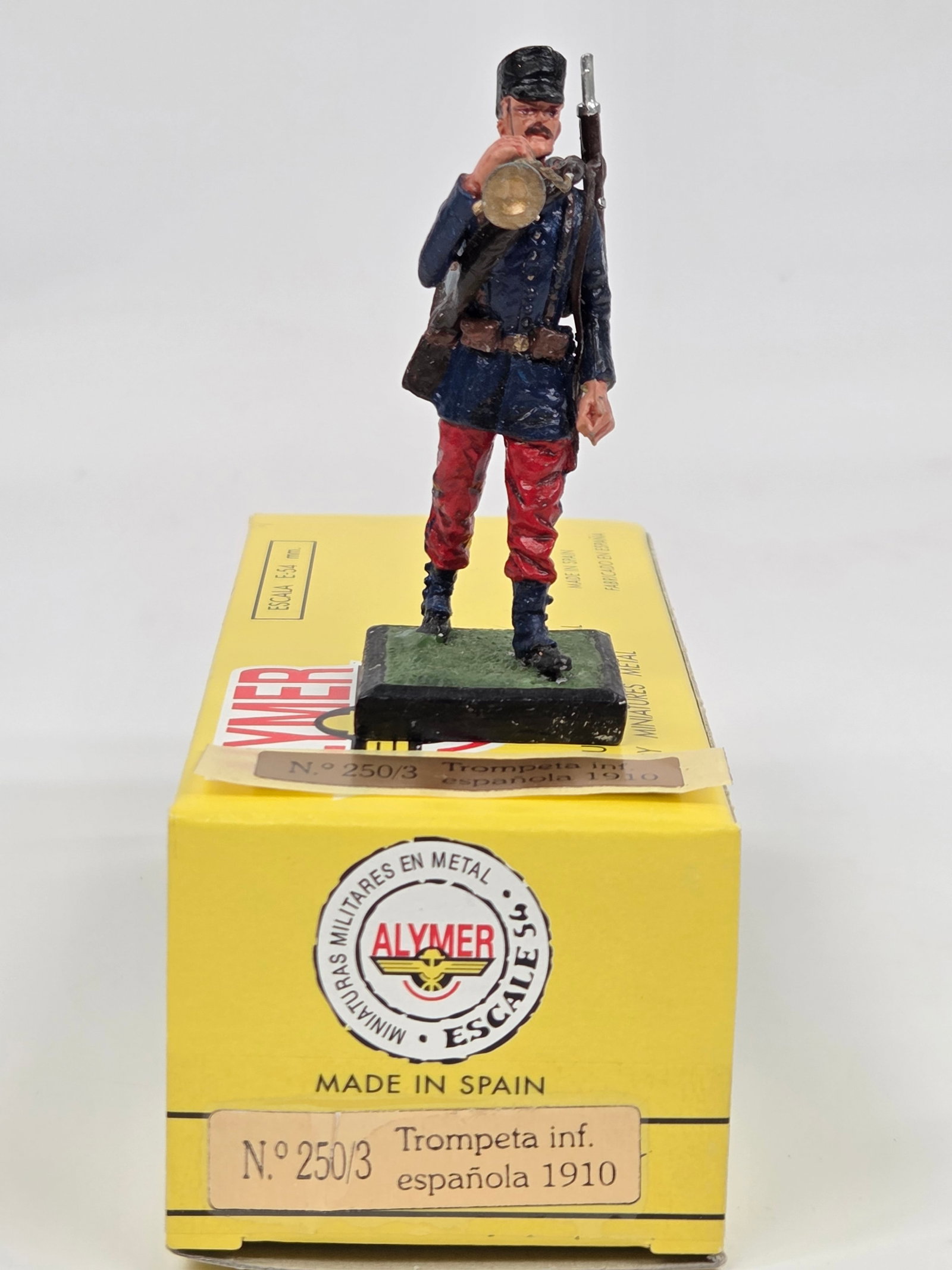 ALYMER HAND PAINTED LEAD SOLDIER W/ BOX: REMAINS IN VERY GOOD CONDITION W/ BOX