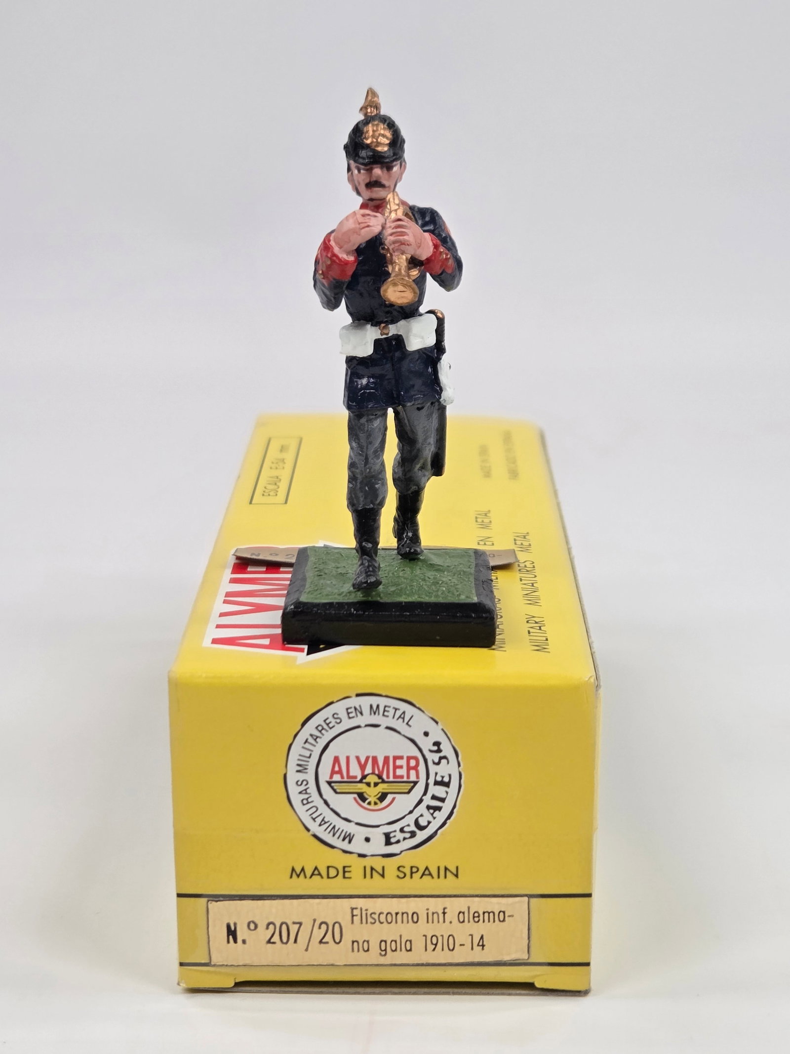 ALYMER HAND PAINTED LEAD SOLDIER W/ BOX: REMAINS IN VERY GOOD CONDITION W/ BOX
