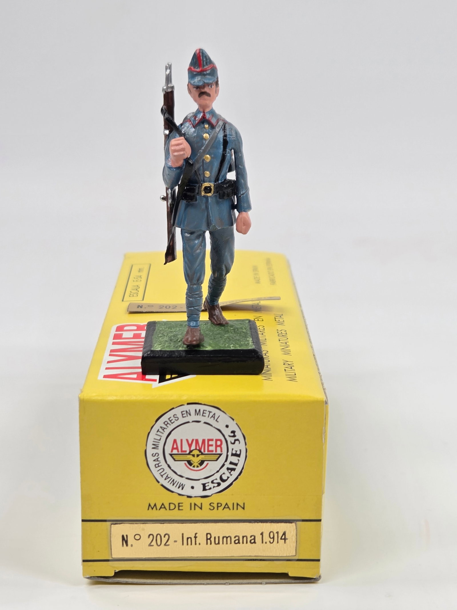 ALYMER HAND PAINTED LEAD SOLDIER W/ BOX: REMAINS IN VERY GOOD CONDITION W/ BOX