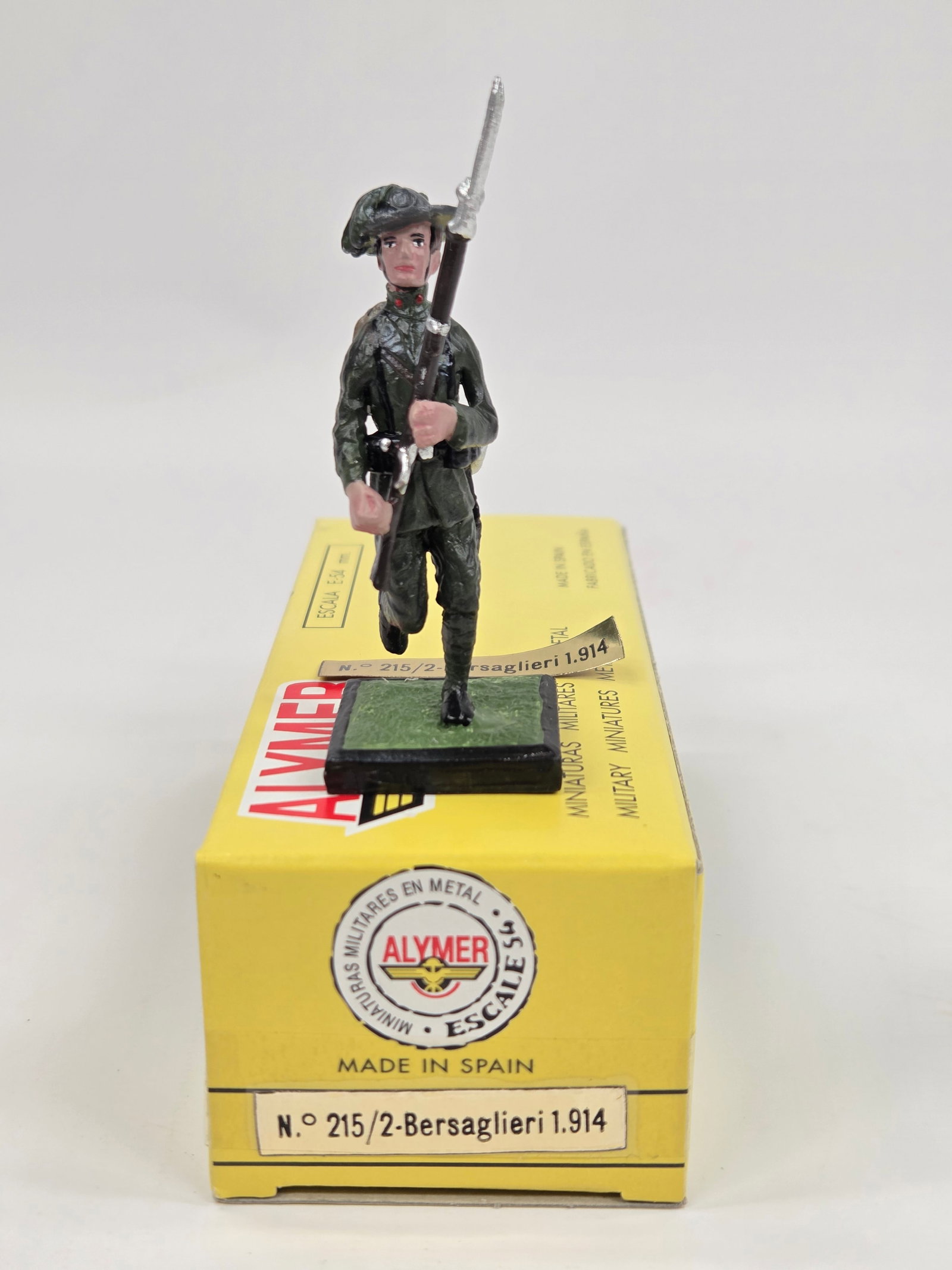 ALYMER HAND PAINTED LEAD SOLDIER W/ BOX: REMAINS IN VERY GOOD CONDITION W/ BOX