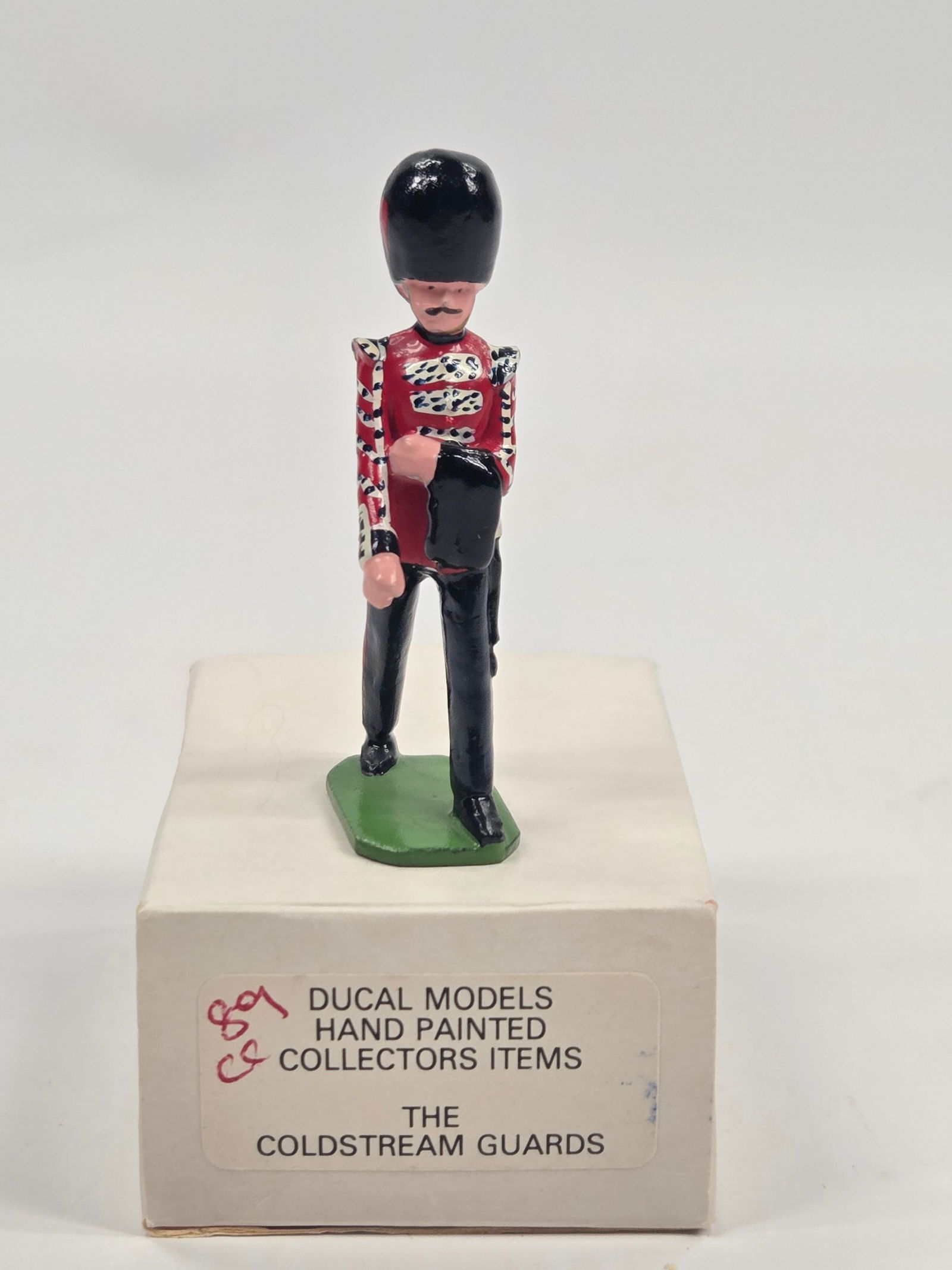 DUCAL MODELS COLDSTREAM GUARD: REMAINS IN VERY GOOD CONDITION W/ BOX