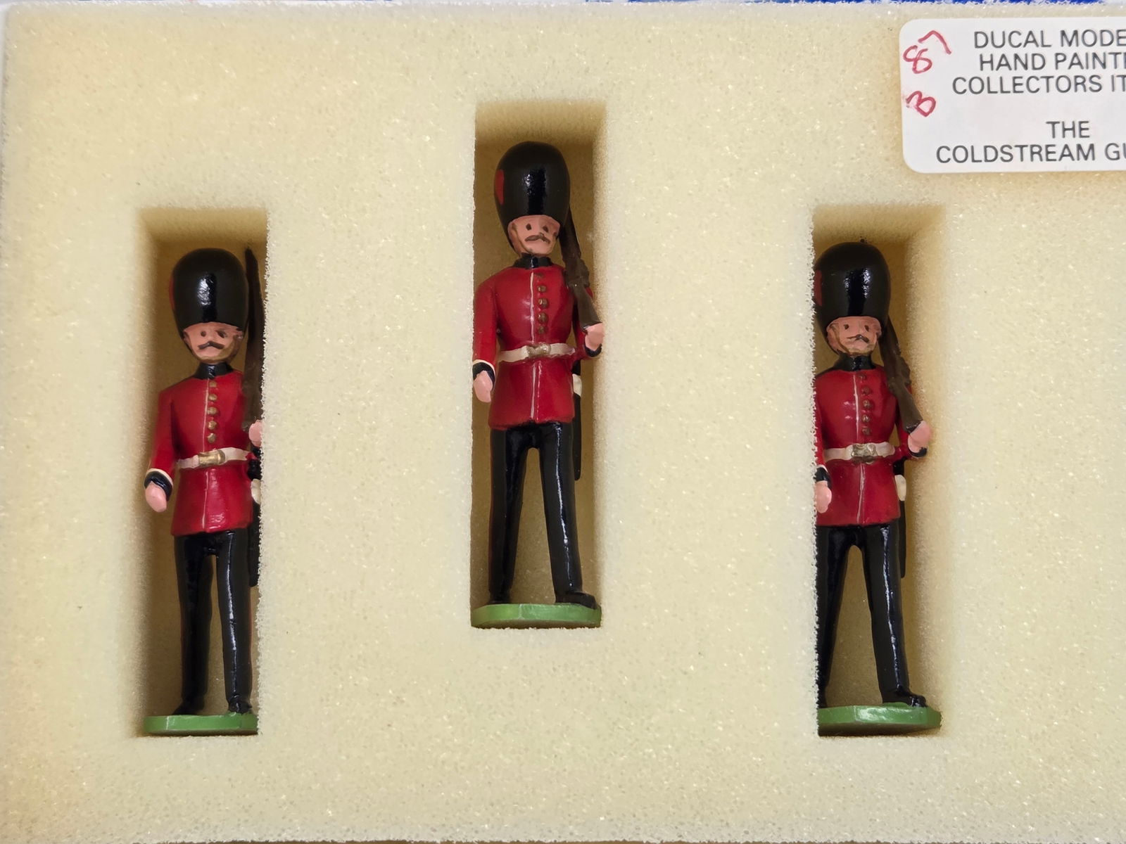 DUCAL MODELS COLDSTREAM GUARDS B87 - 2