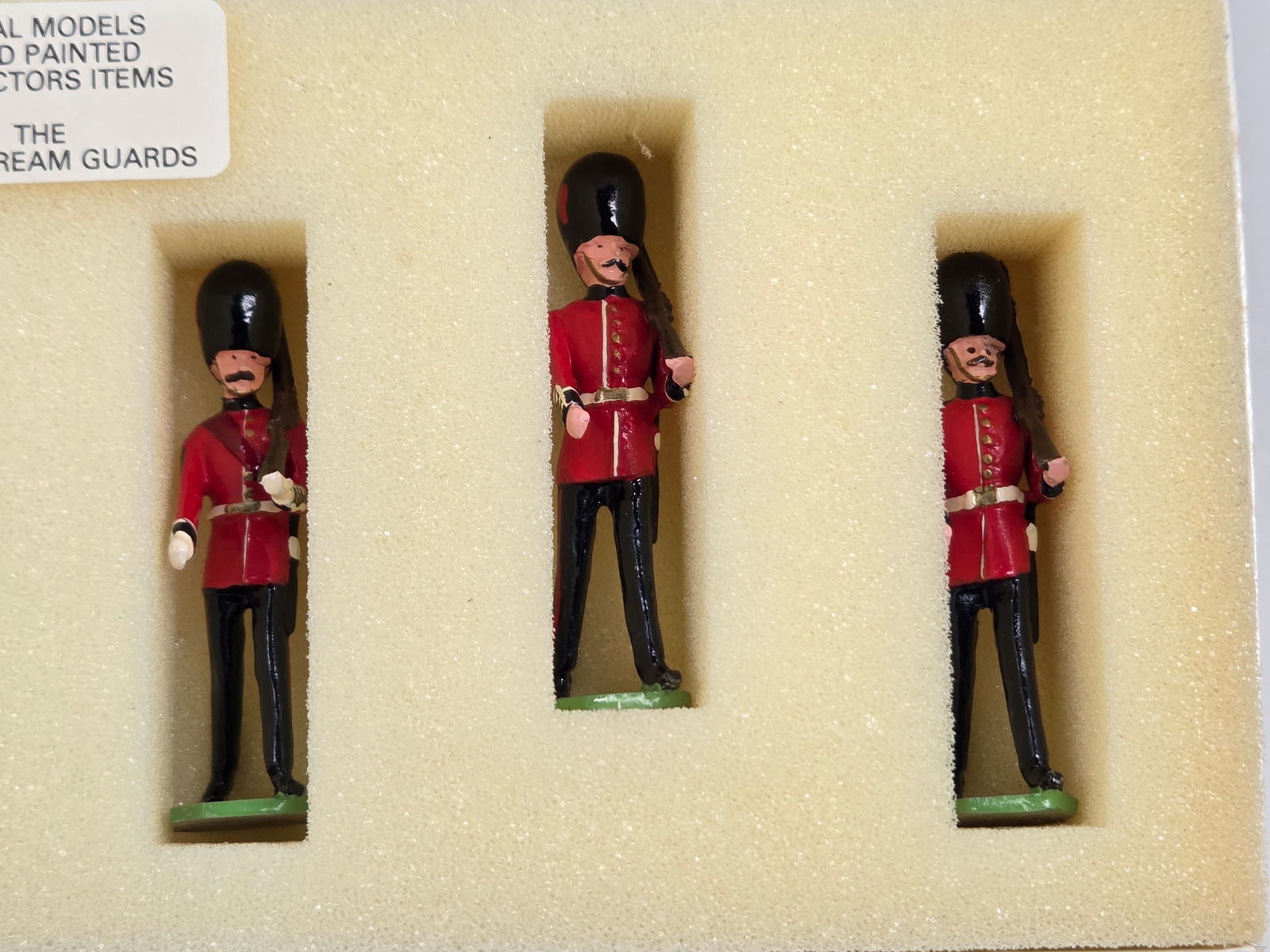 DUCAL MODELS COLDSTREAM GUARDS B87 - 3