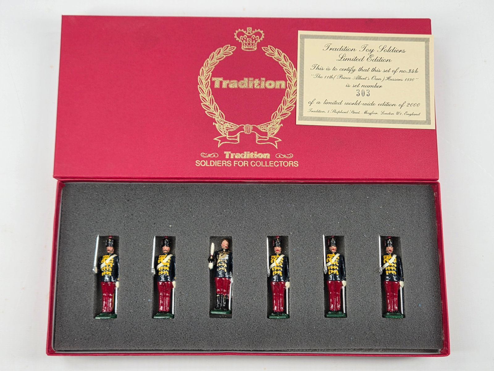 TRADITIONS SET NO. 34B THE 11TH PRINCE ALBERT'S OWN HUSSARS: SET REMAINS IN VERY GOOD CONDITION WITH BOX.