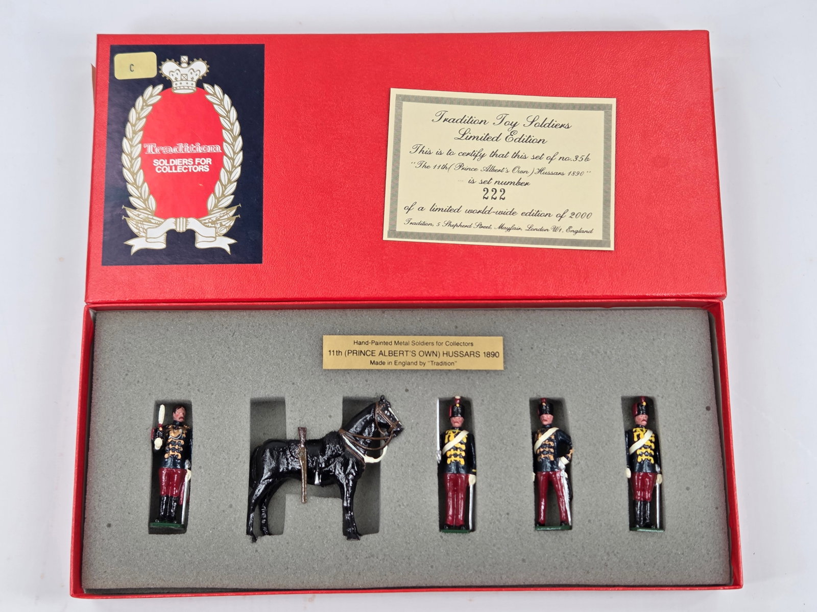 TRADITIONS SET NO. 35B THE 11TH PRINCE ALBERT'S OWN HUSSARS: SET REMAINS IN VERY GOOD CONDITION WITH BOX.
