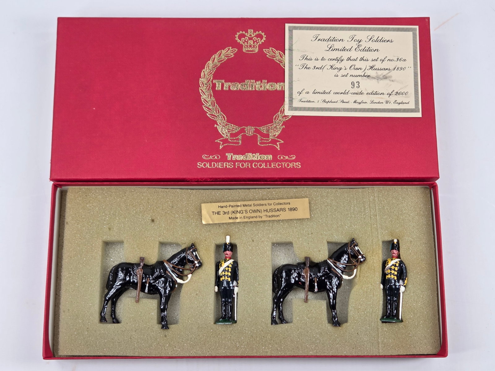 TRADITIONS SET NO. 36A THE 3RD KING'S OWN HUSSARS: SET REMAINS IN VERY GOOD CONDITION WITH BOX.