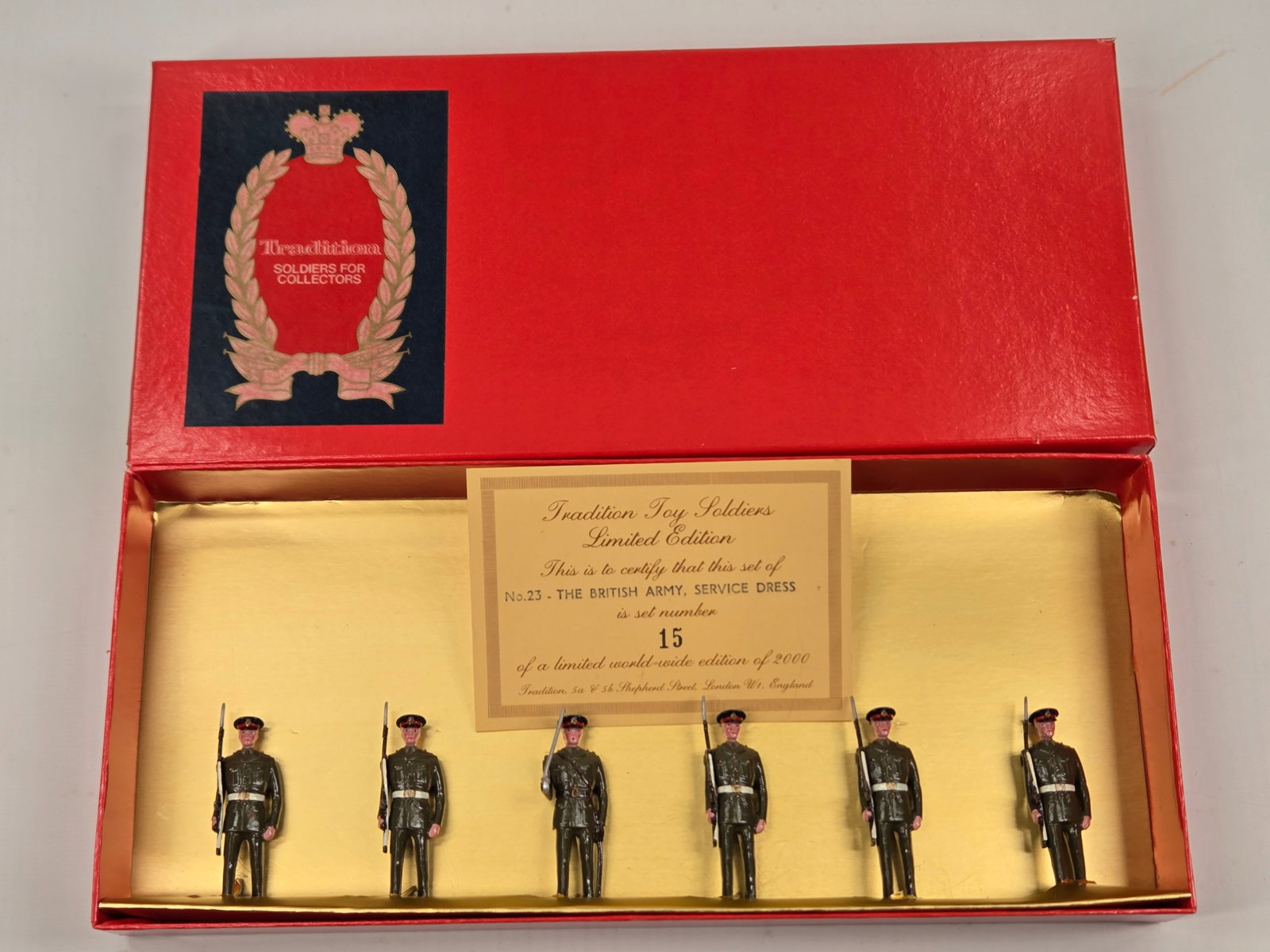 TRADITIONS SET NO. 23 BRITISH ARMY SERVICE DRESS: SET REMAINS IN VERY GOOD CONDITION WITH BOX.