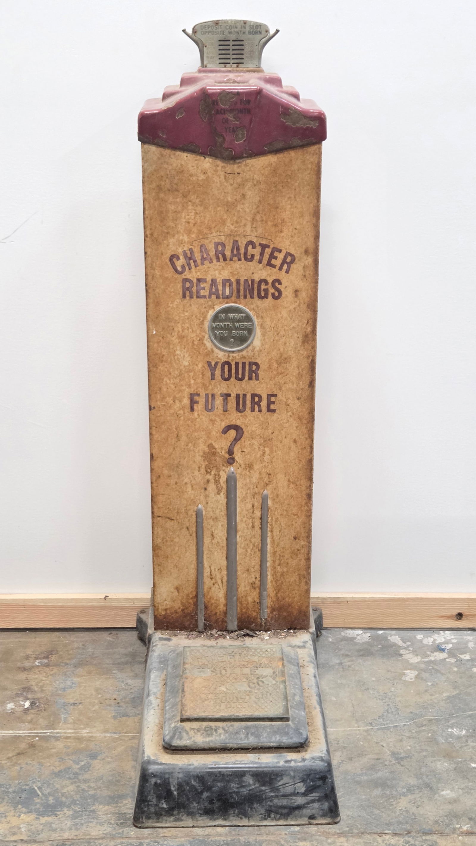 PORCELAIN ENAMELED FORTUNE READING SCALE: PARTS CONDITION, SHOWING WEAR THROUGHOUT. DIRTY, NEEDING CLEANED. SHOWS SOME PORCELAIN CHIPPING. MISSING PIECES. UNTESTED. **PLEASE NOTE** THIS ITEM IS NOT AVAILABLE FOR SHIPPING. LOCAL PICKUP ONLY